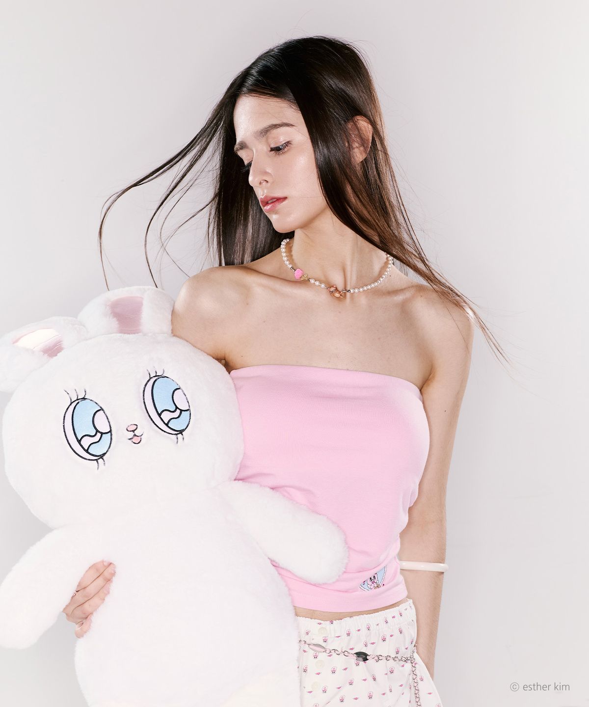 에즈이프 캘리(ASIF CALIE) ESTHER BUNNY X AS IF CALIE HEART BUNNY PADDED TUBE TOP PINK