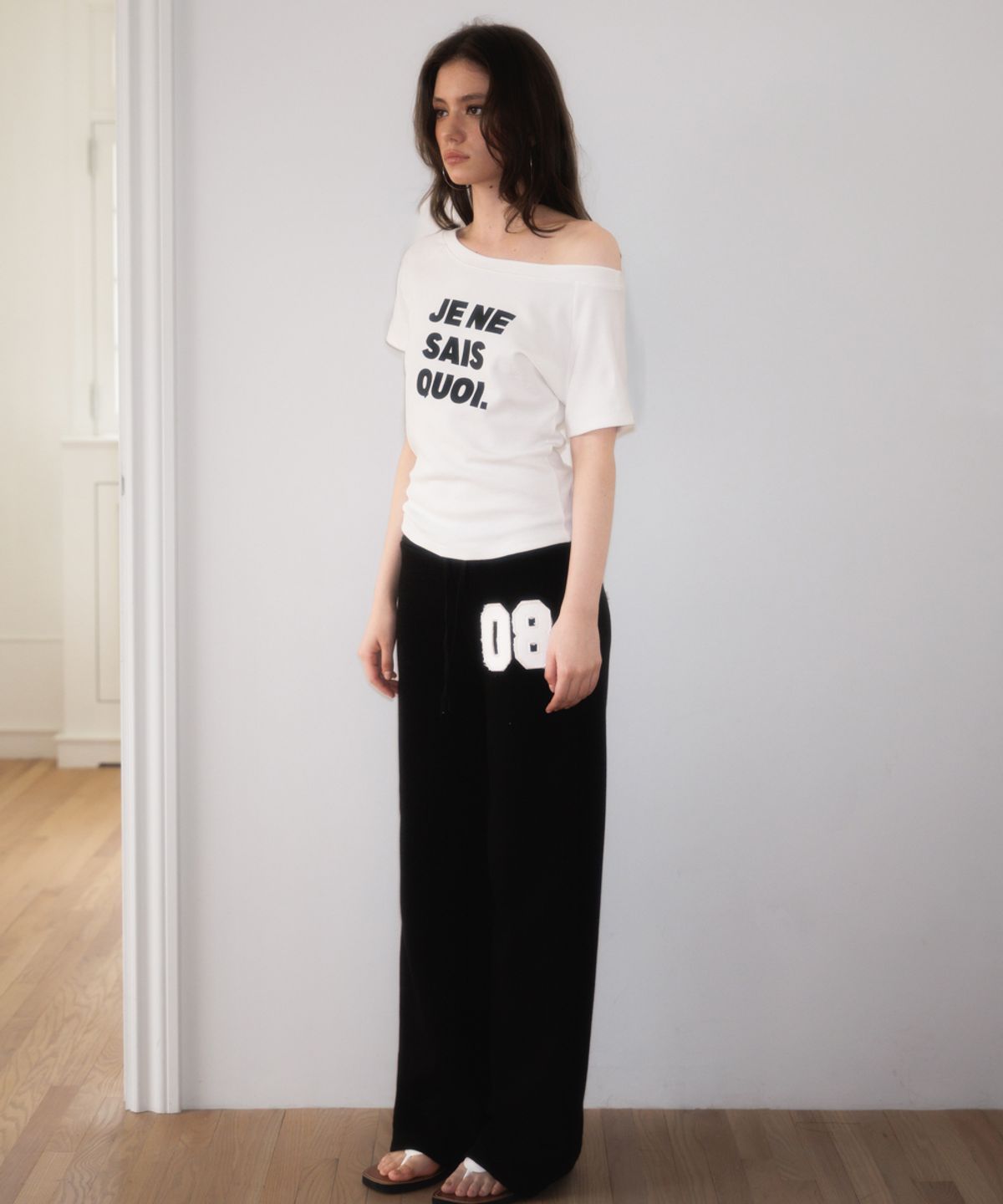 로제프란츠(ROSEFRANTZ) Minimal French Lettering T-shirt [White]