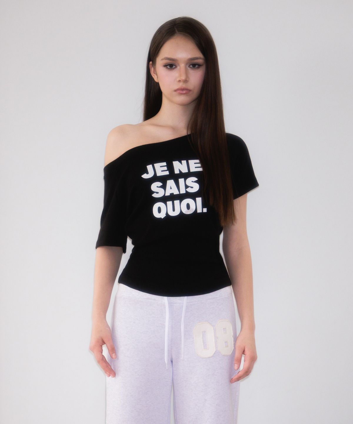 로제프란츠(ROSEFRANTZ) Minimal French Lettering T-shirt [Black]