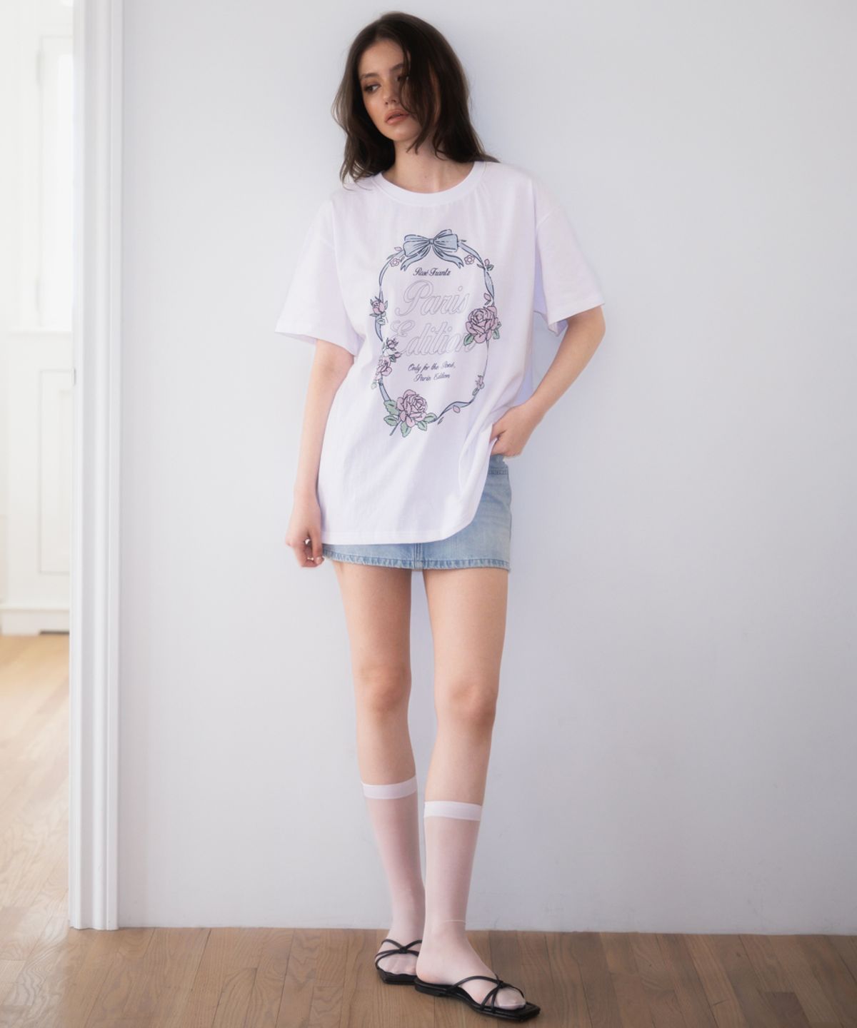 로제프란츠(ROSEFRANTZ) Vintage Floral Frame T-shirt [White]