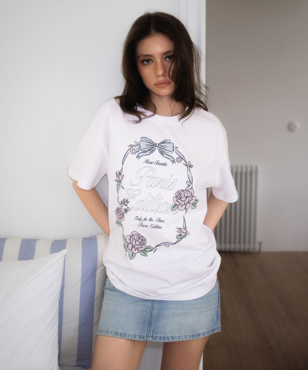 로제프란츠(ROSEFRANTZ) Vintage Floral Frame T-shirt [White]