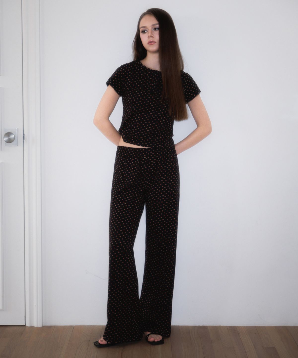 로제프란츠(ROSEFRANTZ) Rose & Berry Lounge Pants [Rose Black]