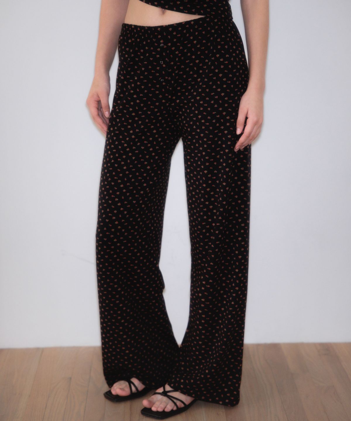 로제프란츠(ROSEFRANTZ) Rose & Berry Lounge Pants [Rose Black]