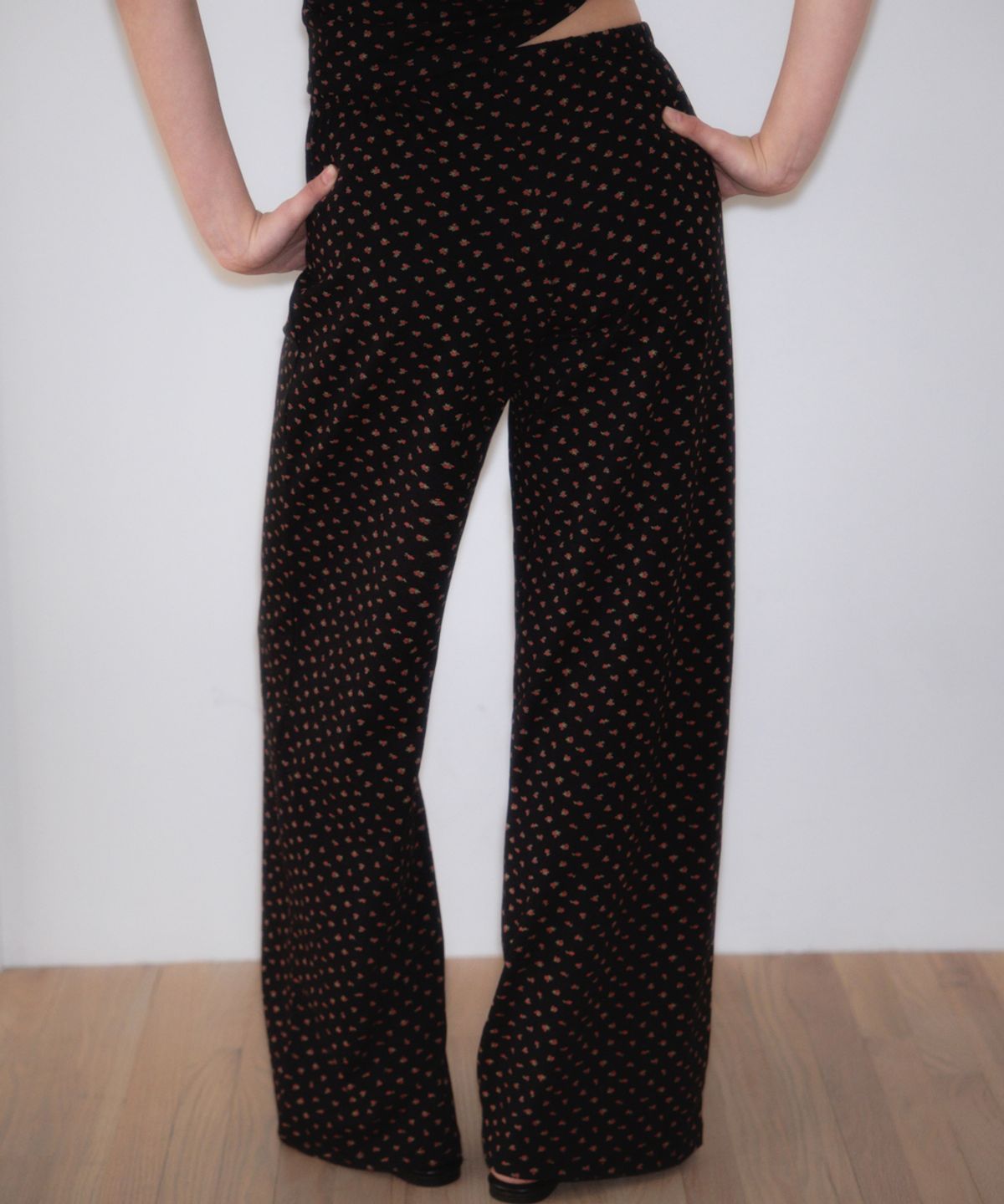 로제프란츠(ROSEFRANTZ) Rose & Berry Lounge Pants [Rose Black]