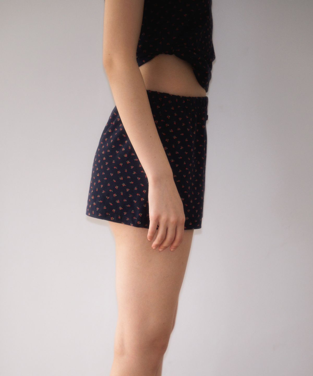 로제프란츠(ROSEFRANTZ) Rose & Berry Lounge Shorts [Rose Navy]