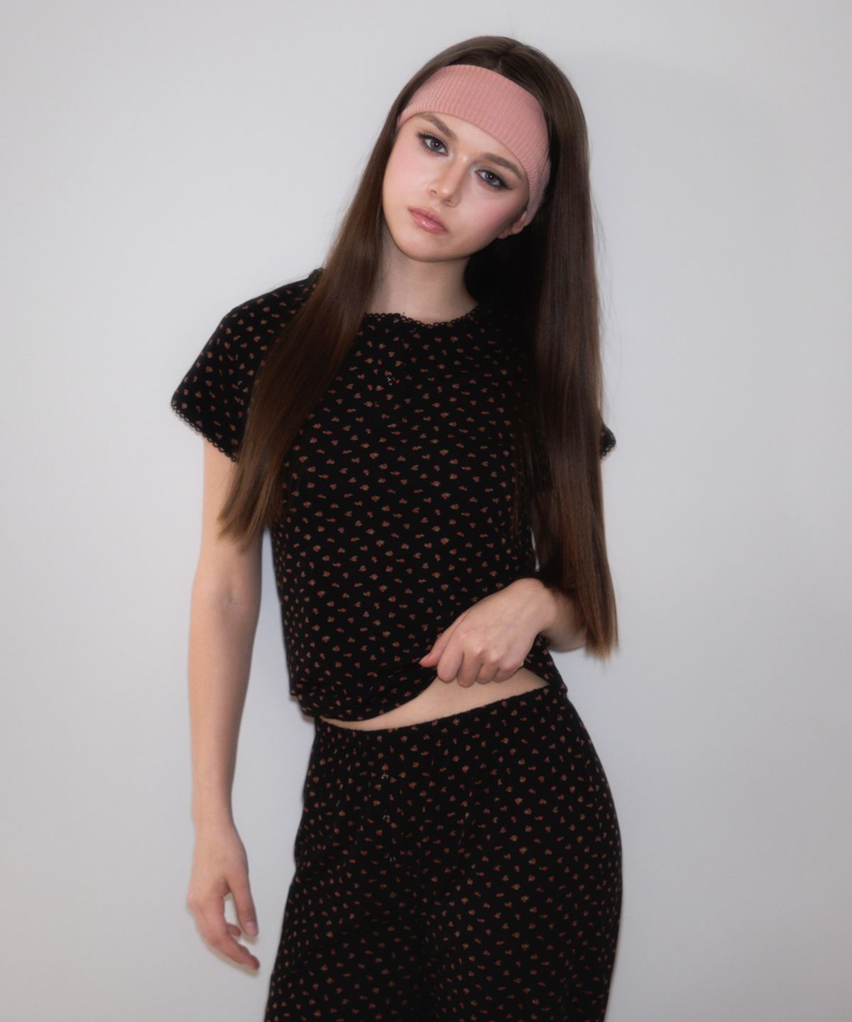로제프란츠(ROSEFRANTZ) Rose & Berry Lounge T-shirt [Rose Black]