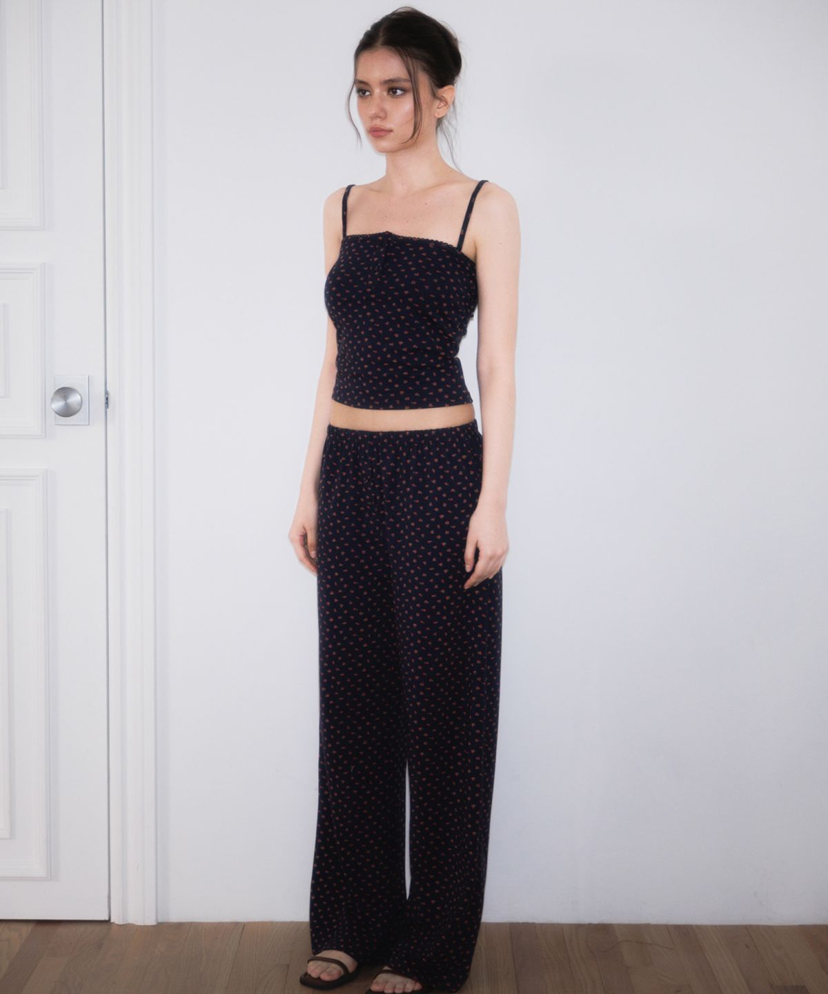 로제프란츠(ROSEFRANTZ) Rose & Berry Lounge Sleeveless [Rose Navy]