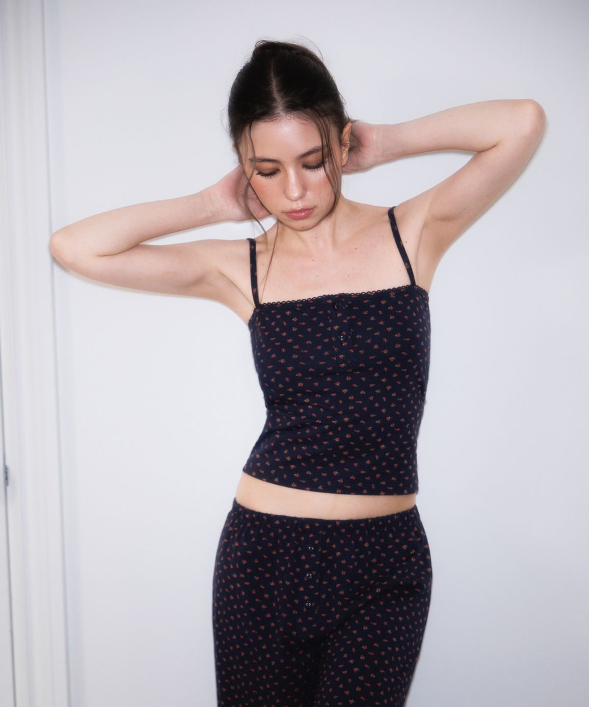로제프란츠(ROSEFRANTZ) Rose & Berry Lounge Sleeveless [Rose Navy]