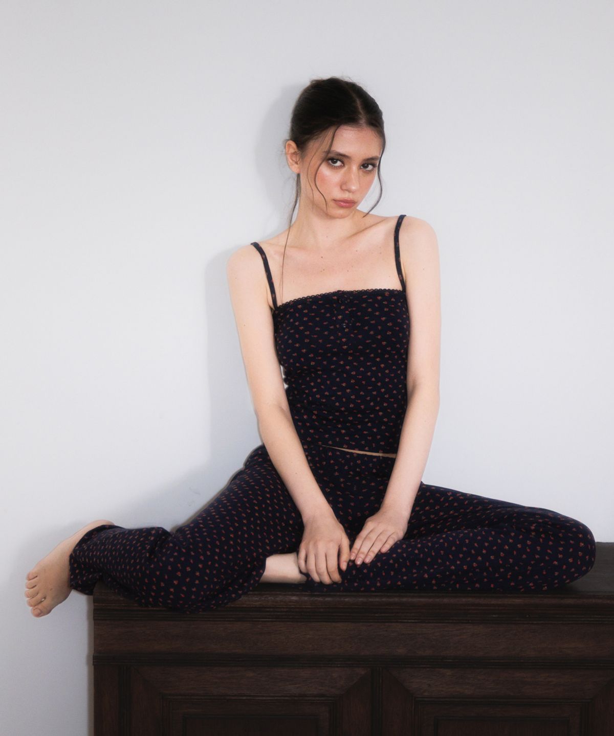 로제프란츠(ROSEFRANTZ) Rose & Berry Lounge Sleeveless [Rose Navy]