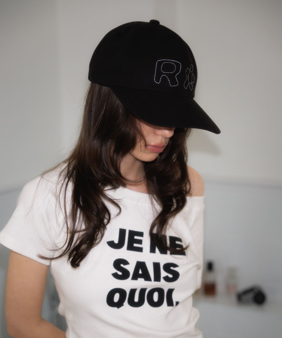 로제프란츠(ROSEFRANTZ) R Flower Stitch Ball Cap