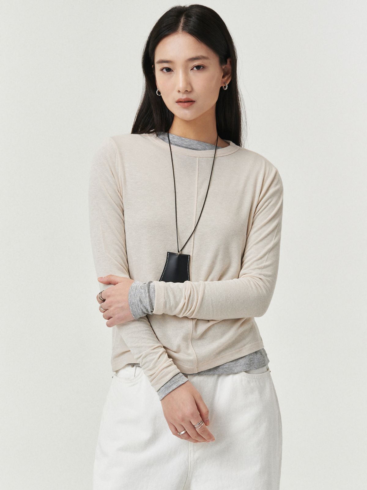 로브로브(LOVLOV) TENCEL ESSENTIAL TOP