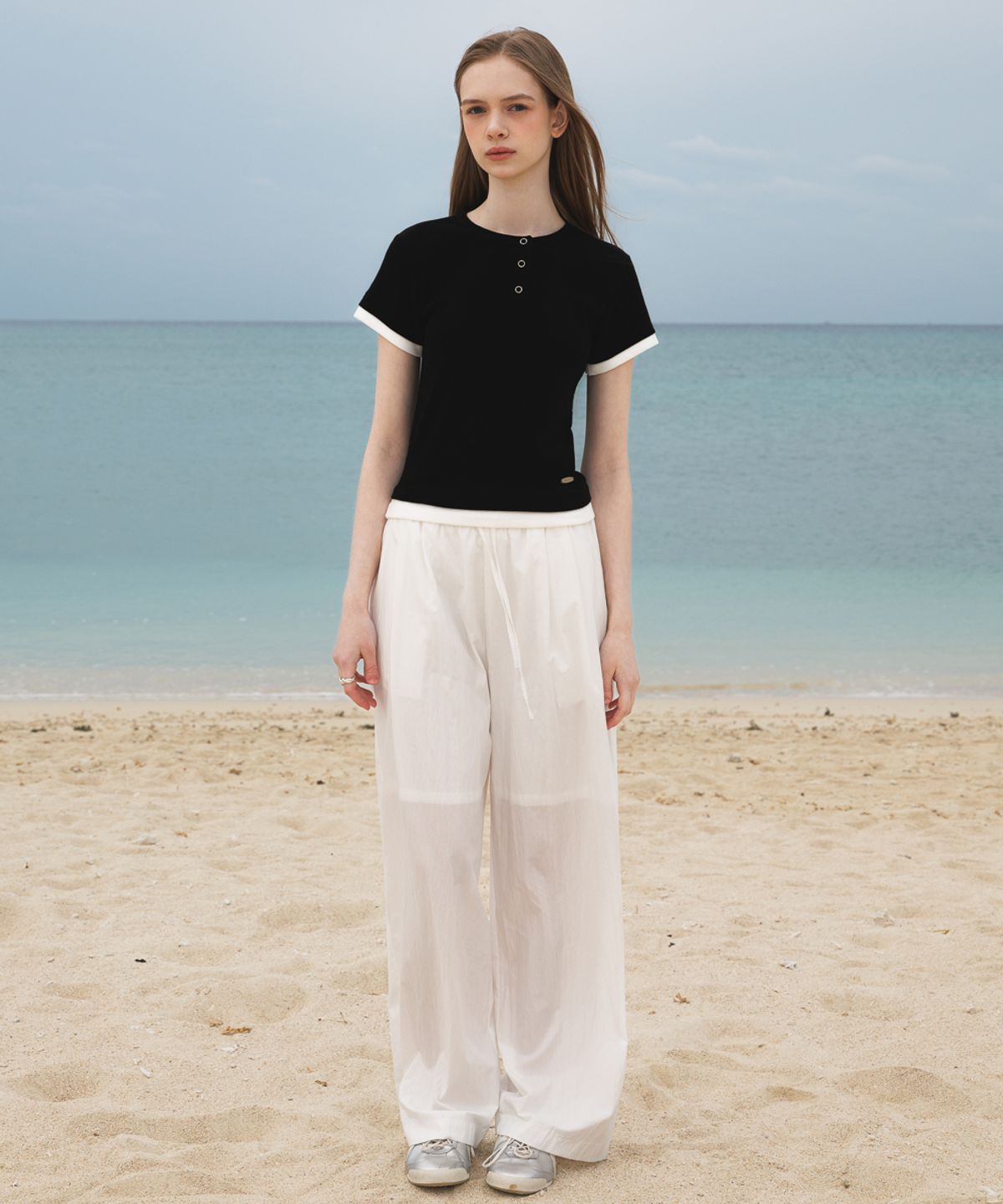 드헤베(DEHEVE) Layered Eyelet T-Shirt [Black]