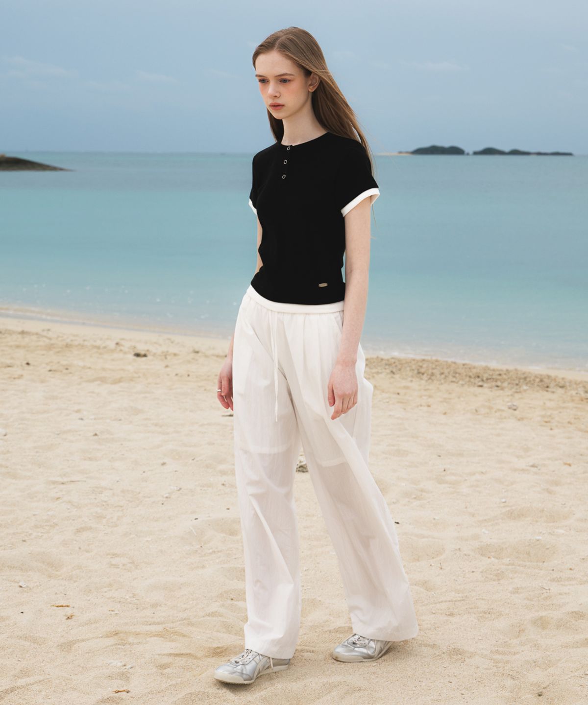 드헤베(DEHEVE) Layered Eyelet T-Shirt [Black]