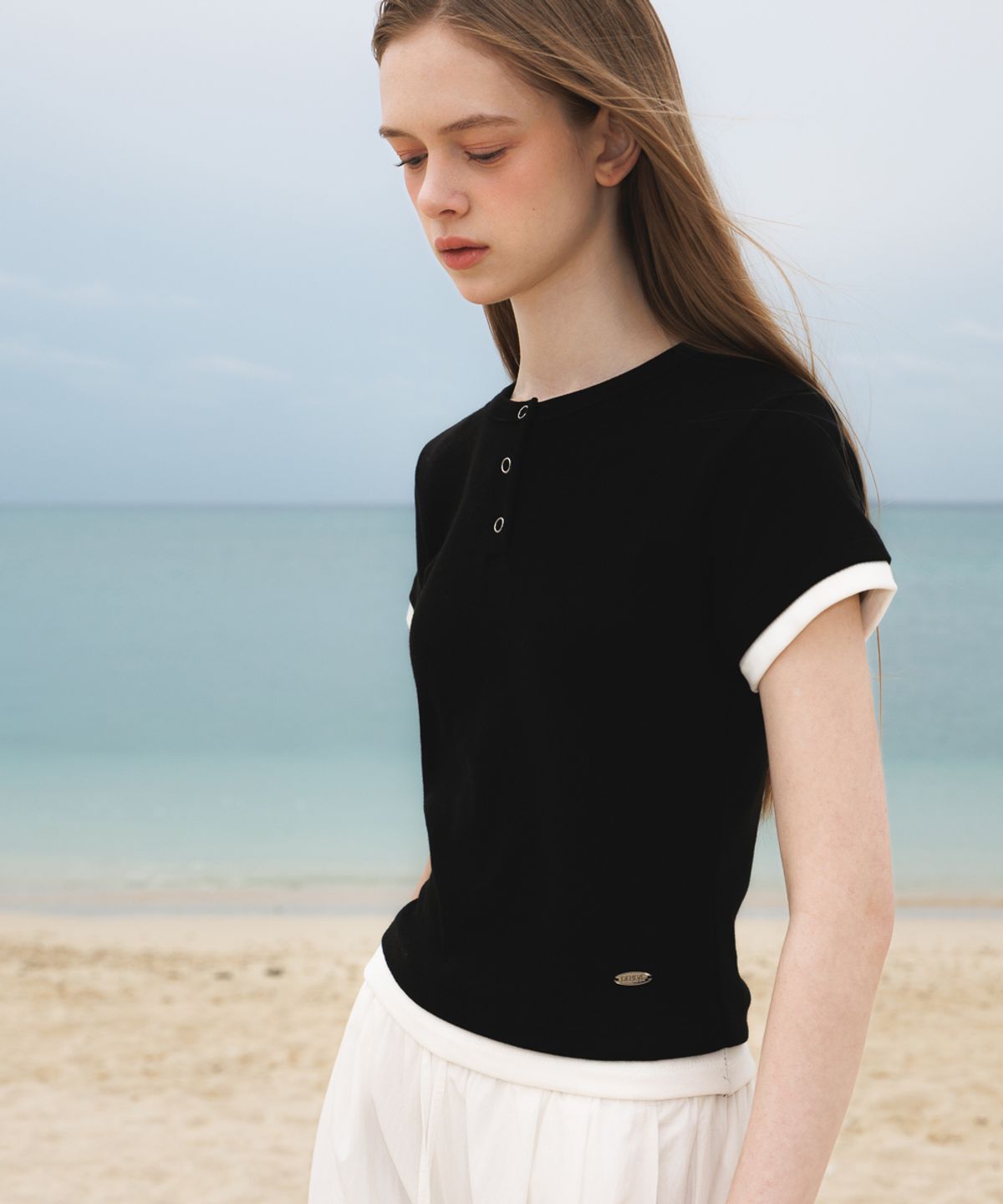 드헤베(DEHEVE) Layered Eyelet T-Shirt [Black]