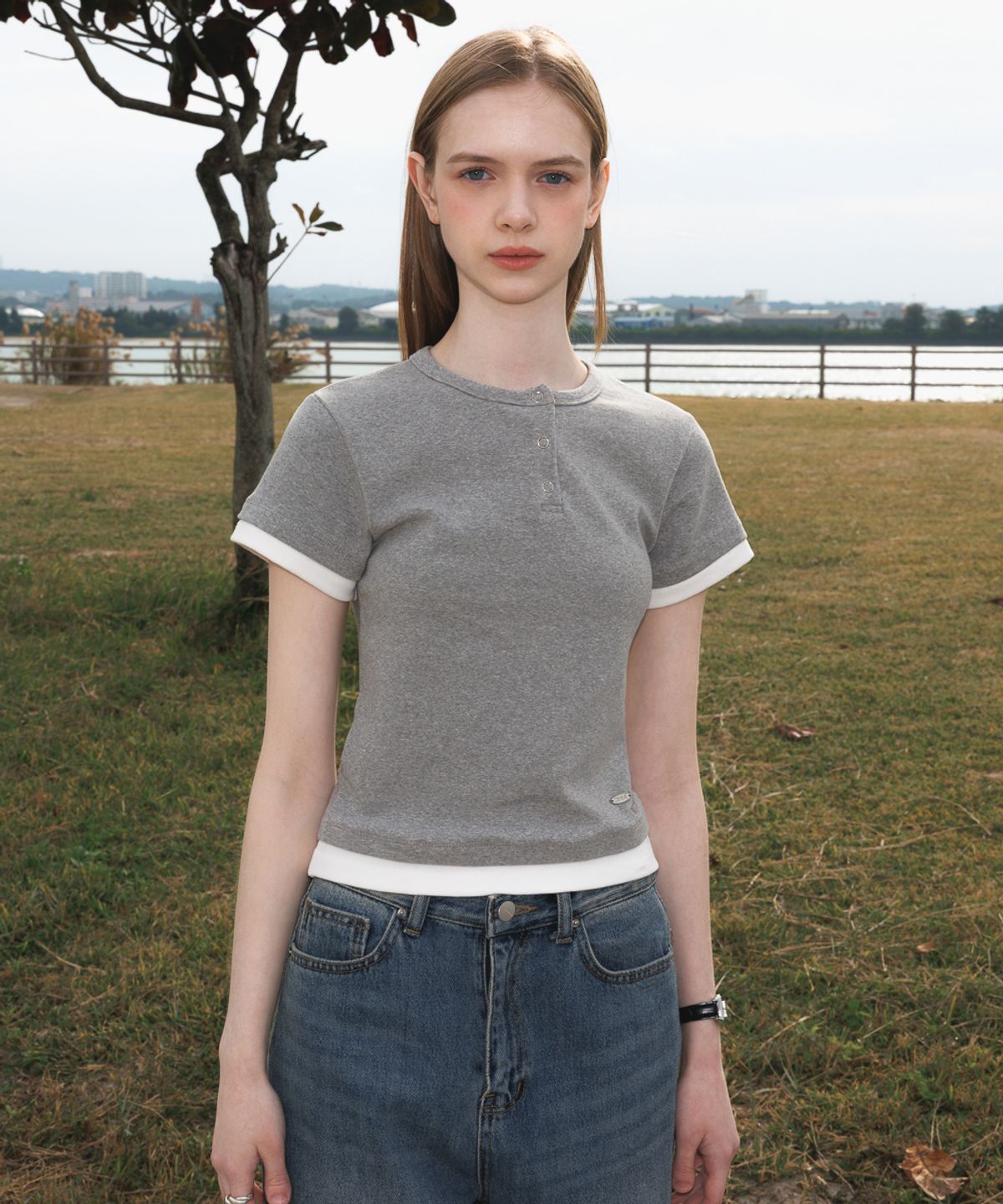 드헤베(DEHEVE) Layered Eyelet T-Shirt [Gray]
