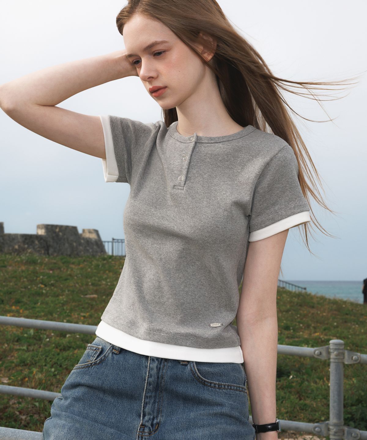 드헤베(DEHEVE) Layered Eyelet T-Shirt [Gray]