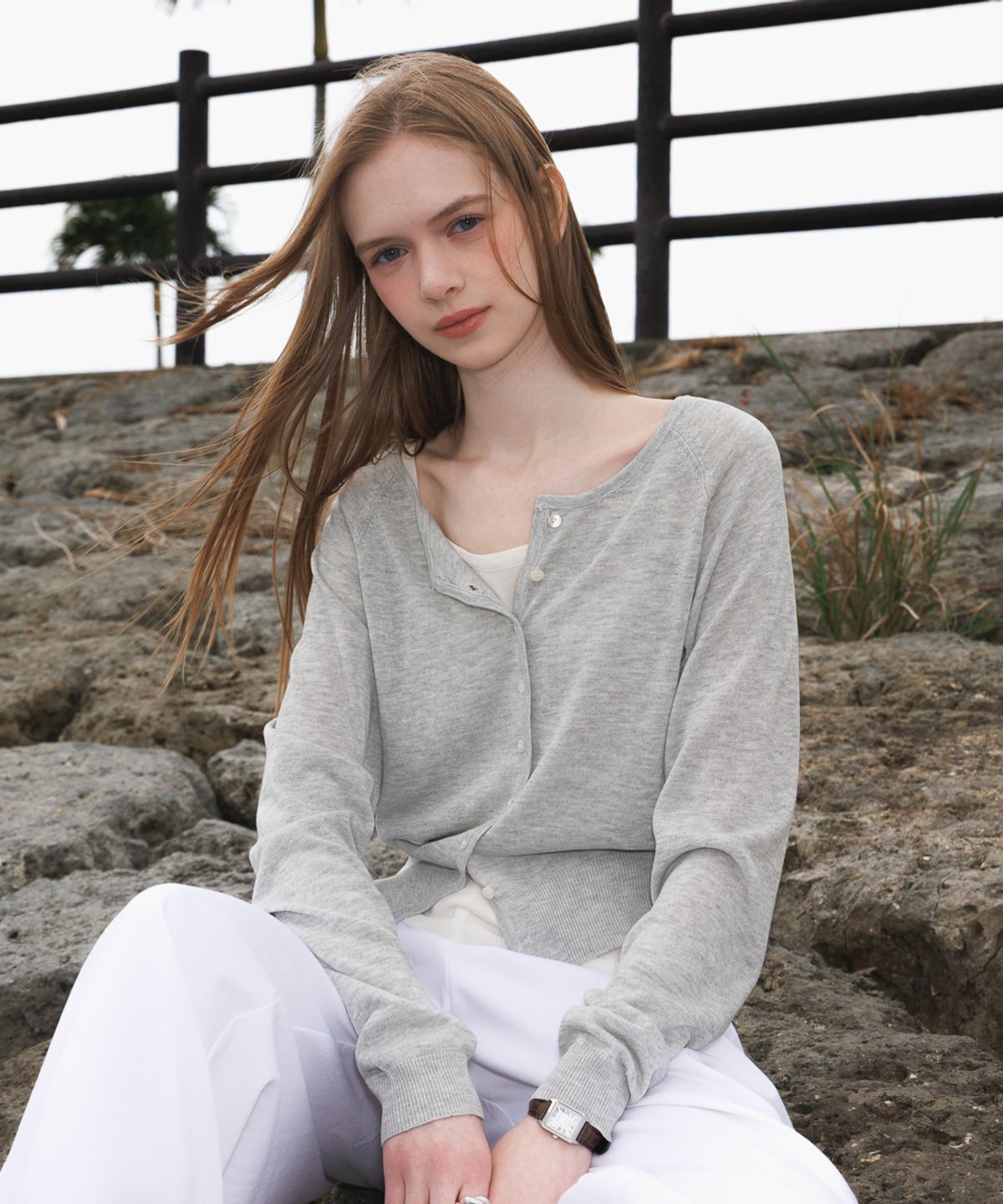 드헤베(DEHEVE) Airy Raglan Cardigan [Gray]