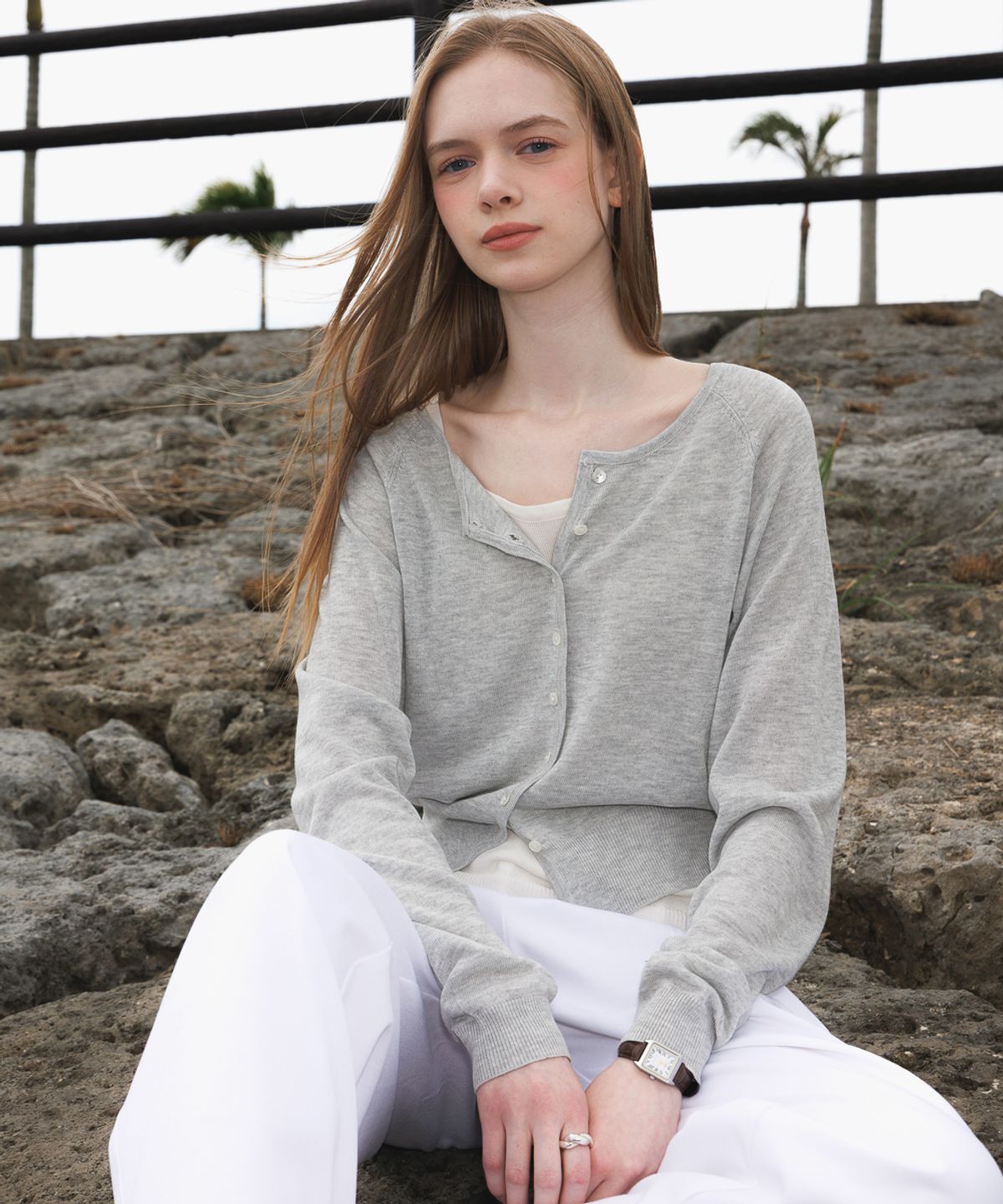 드헤베(DEHEVE) Airy Raglan Cardigan [Gray]