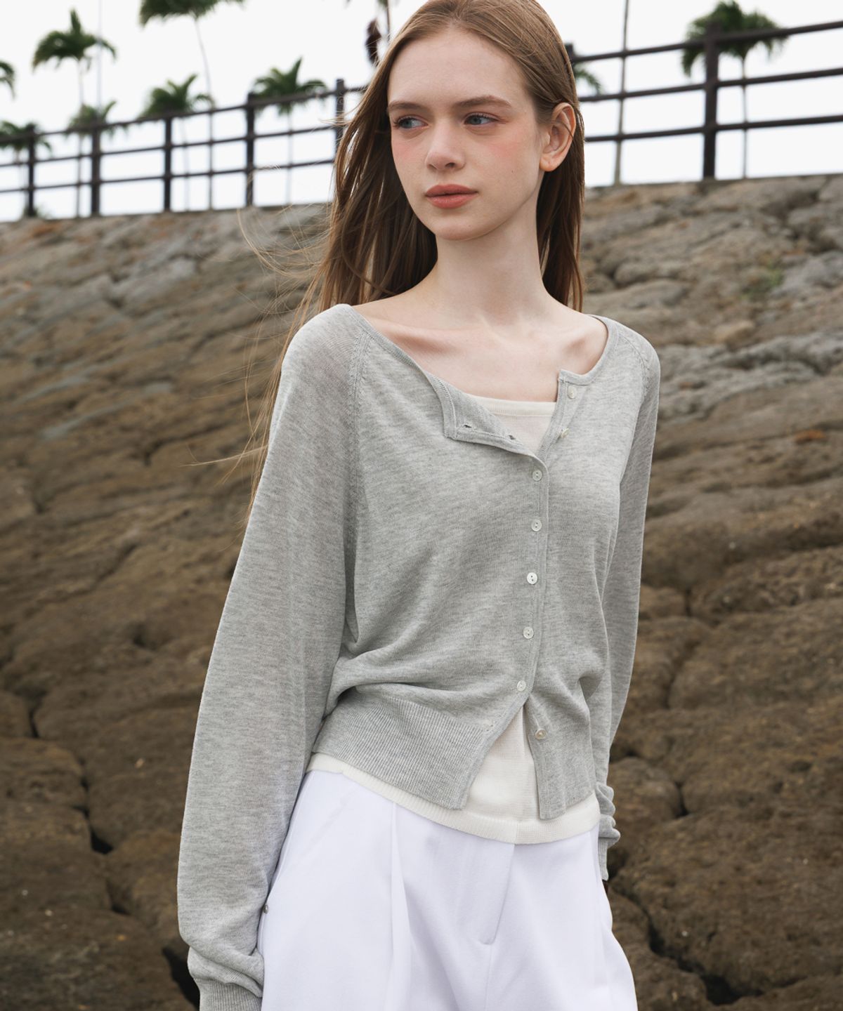 드헤베(DEHEVE) Airy Raglan Cardigan [Gray]