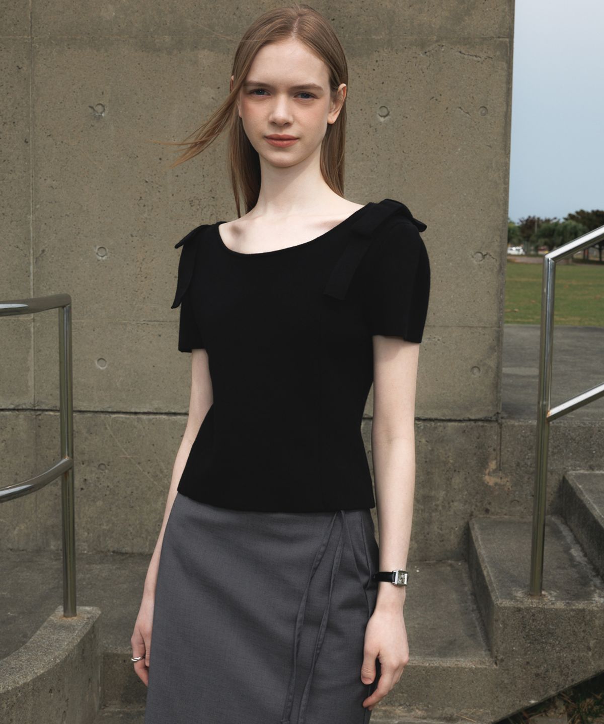 드헤베(DEHEVE) Boat Neck Ribbon Knit [Black]
