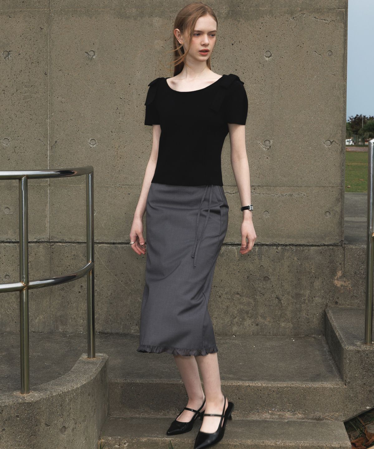 드헤베(DEHEVE) Boat Neck Ribbon Knit [Black]
