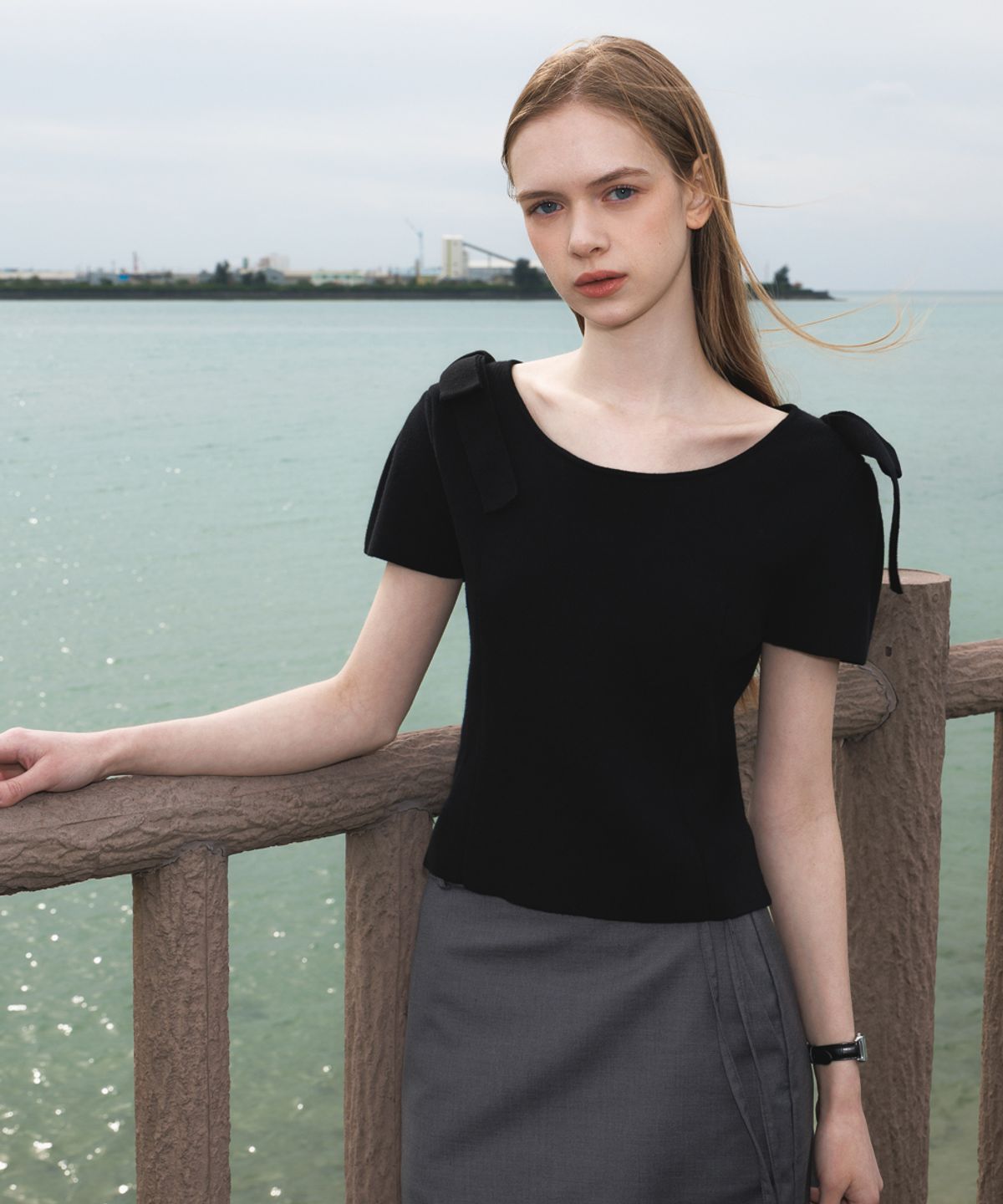 드헤베(DEHEVE) Boat Neck Ribbon Knit [Black]
