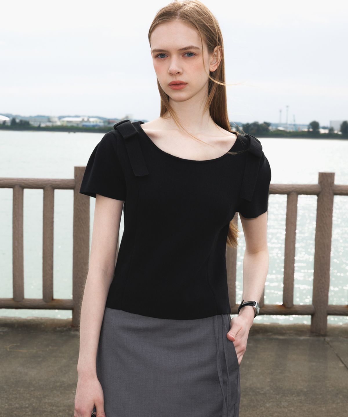 드헤베(DEHEVE) Boat Neck Ribbon Knit [Black]