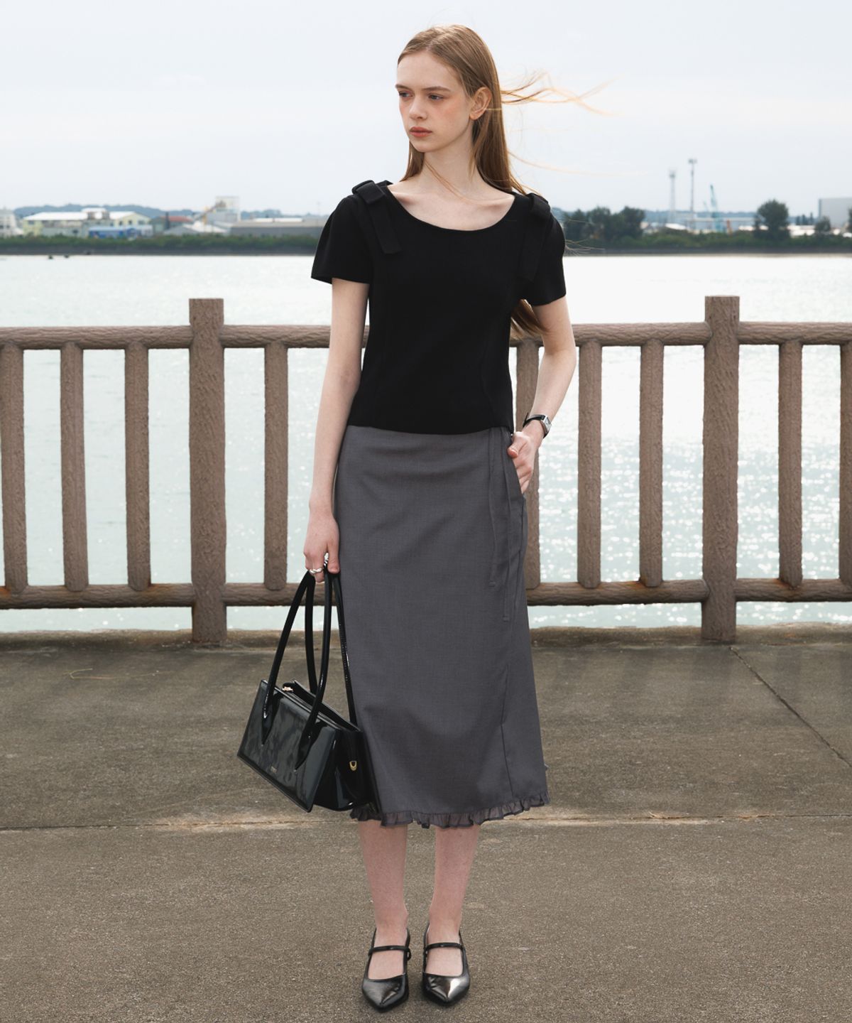 드헤베(DEHEVE) Boat Neck Ribbon Knit [Black]