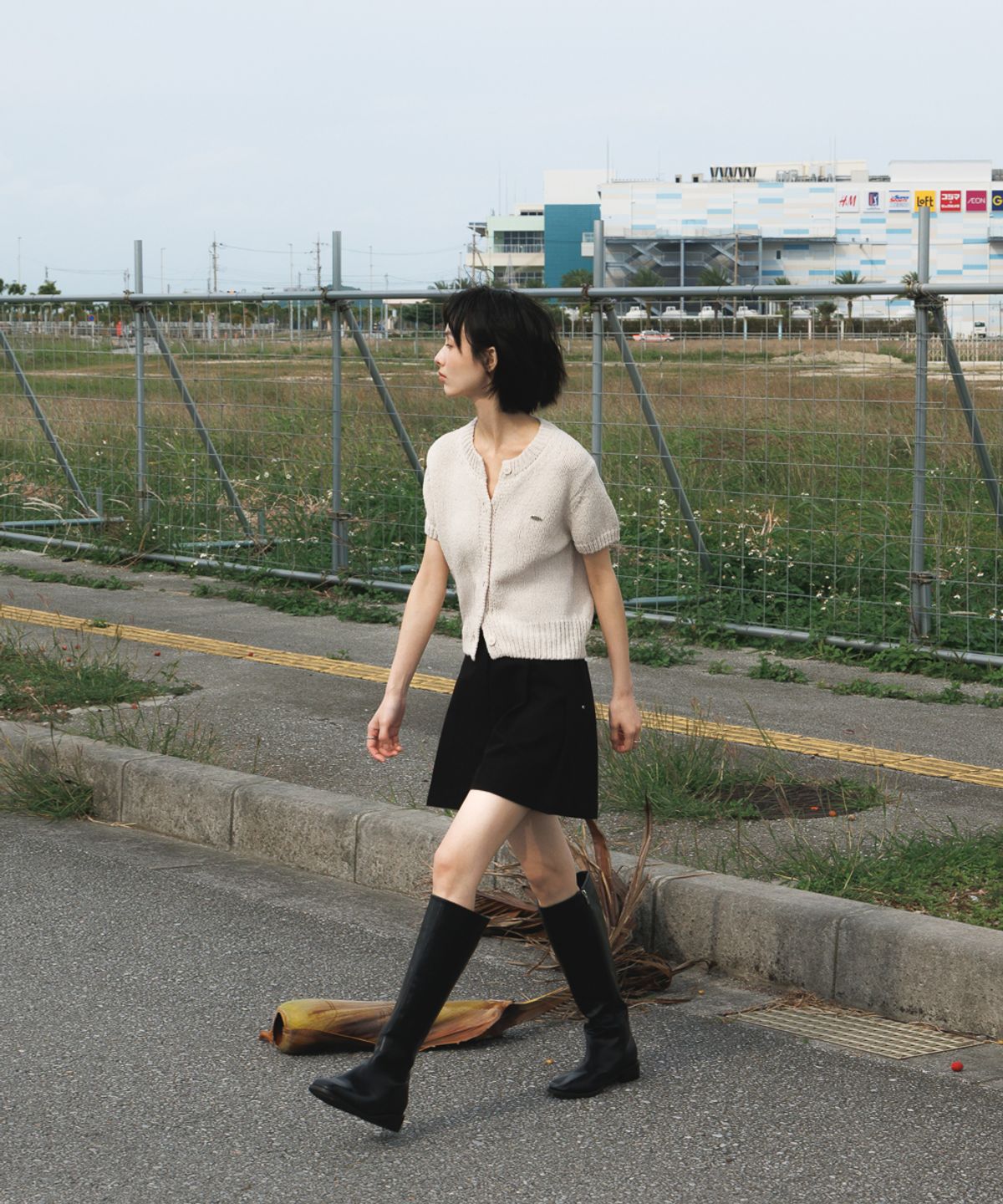 드헤베(DEHEVE) Boucle Short Sleeve Cardigan [Ivory]