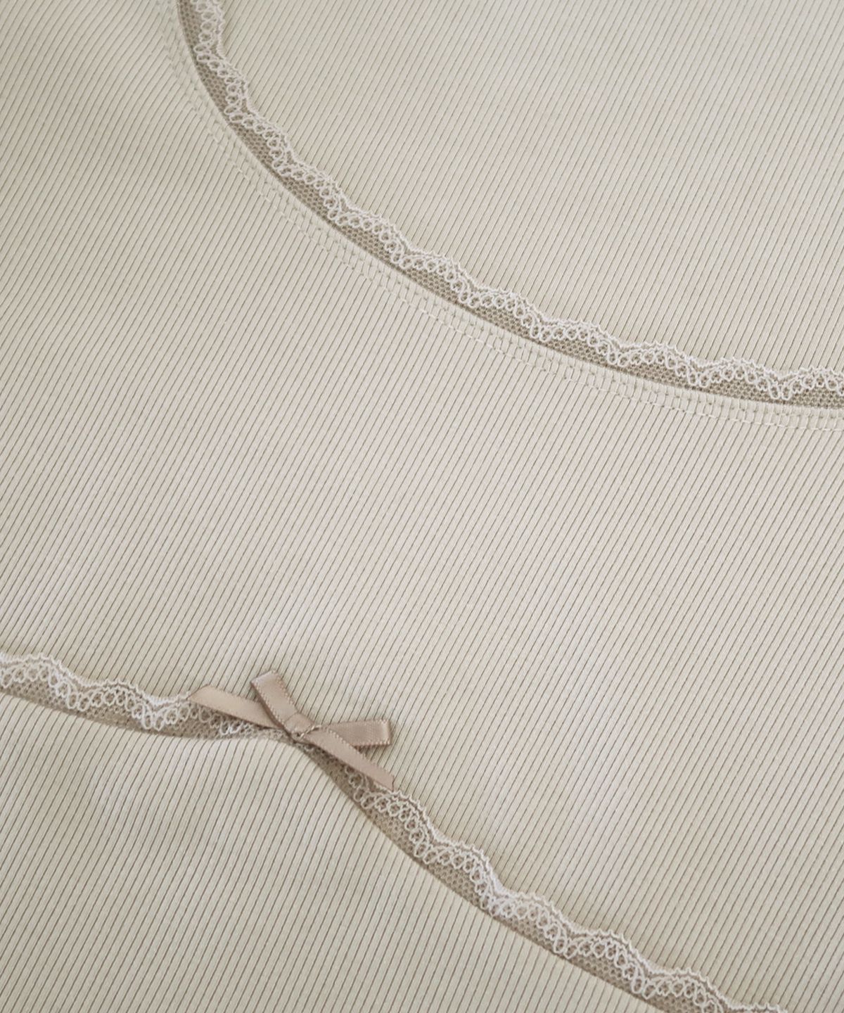 꾸아페(QUAFE) LACE U-NECK SLIM T-SHIRT_light beige