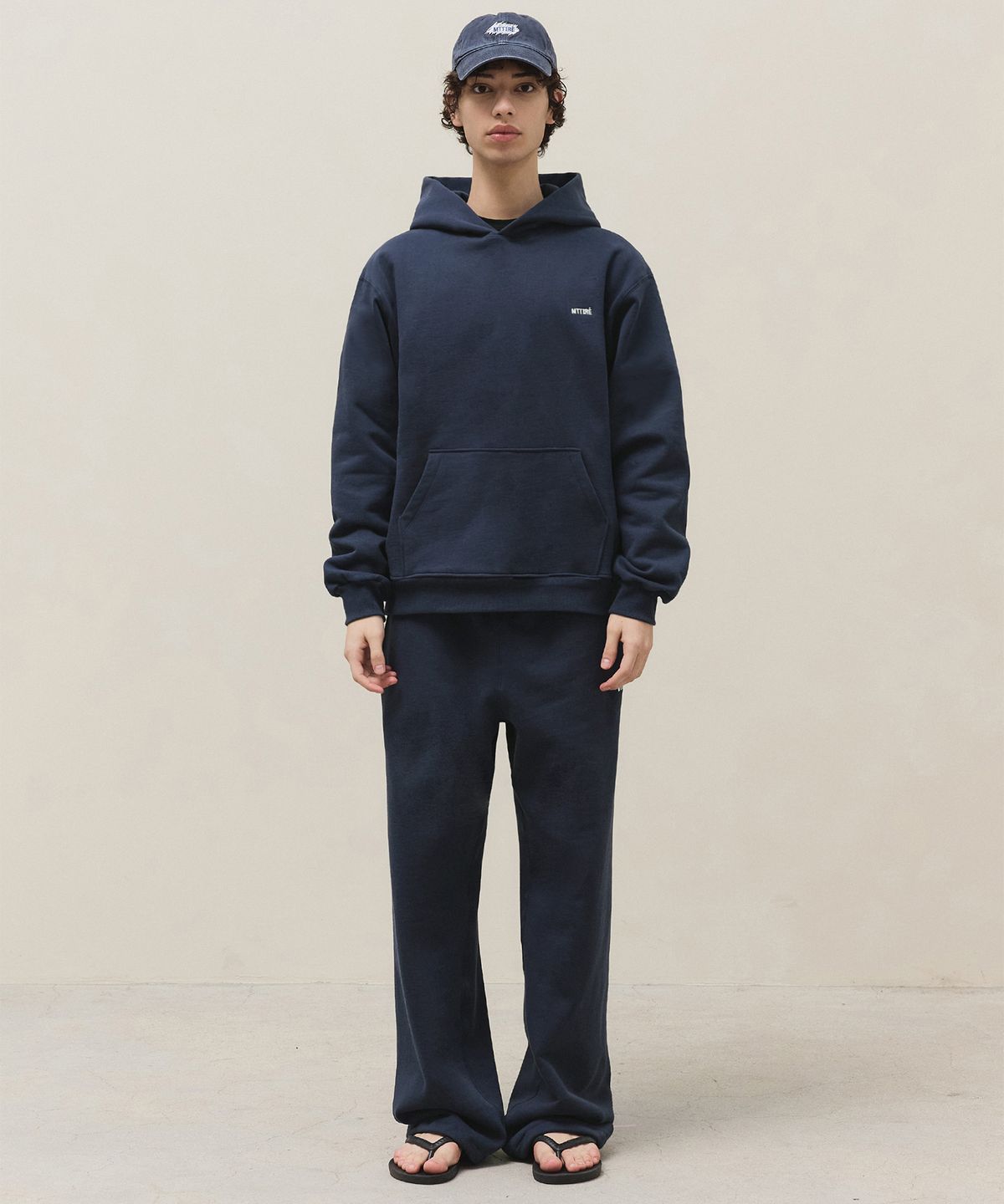 마티레(MTTIRÉ) Basic Straight Sweatpants / Navy