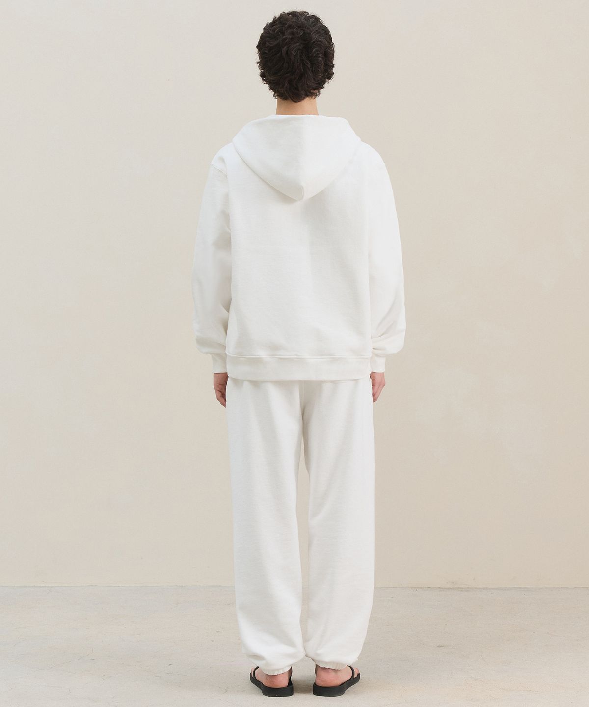 마티레(MTTIRÉ) 2Way Basic Zip-Up / White