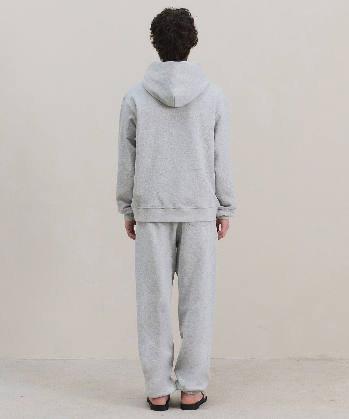 마티레(MTTIRÉ) Basic Logo Hoodie / Gray