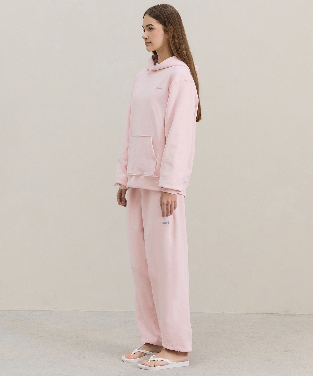 마티레(MTTIRÉ) Basic Logo Hoodie / Pink
