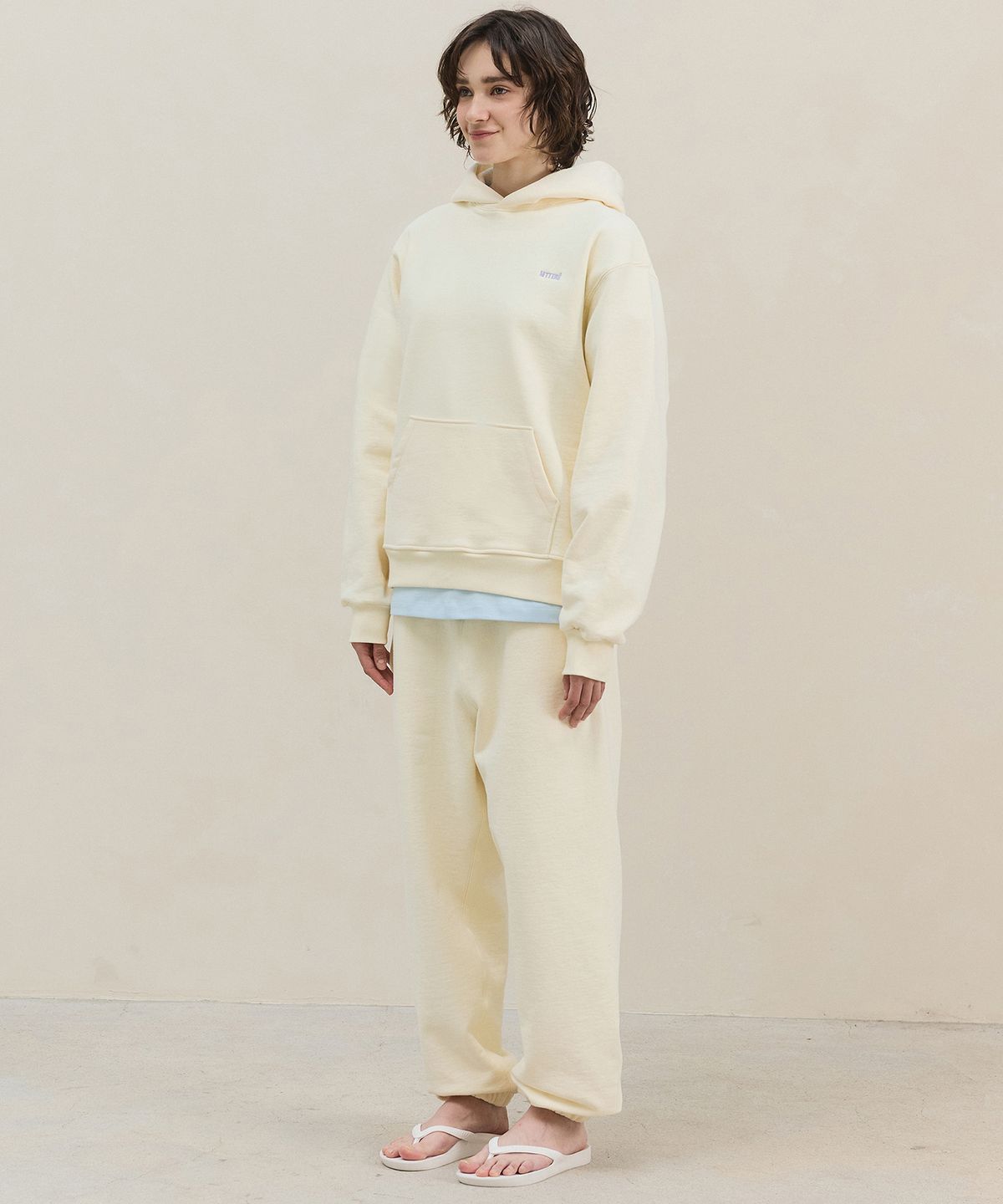 마티레(MTTIRÉ) Basic Logo Hoodie / Light Yellow