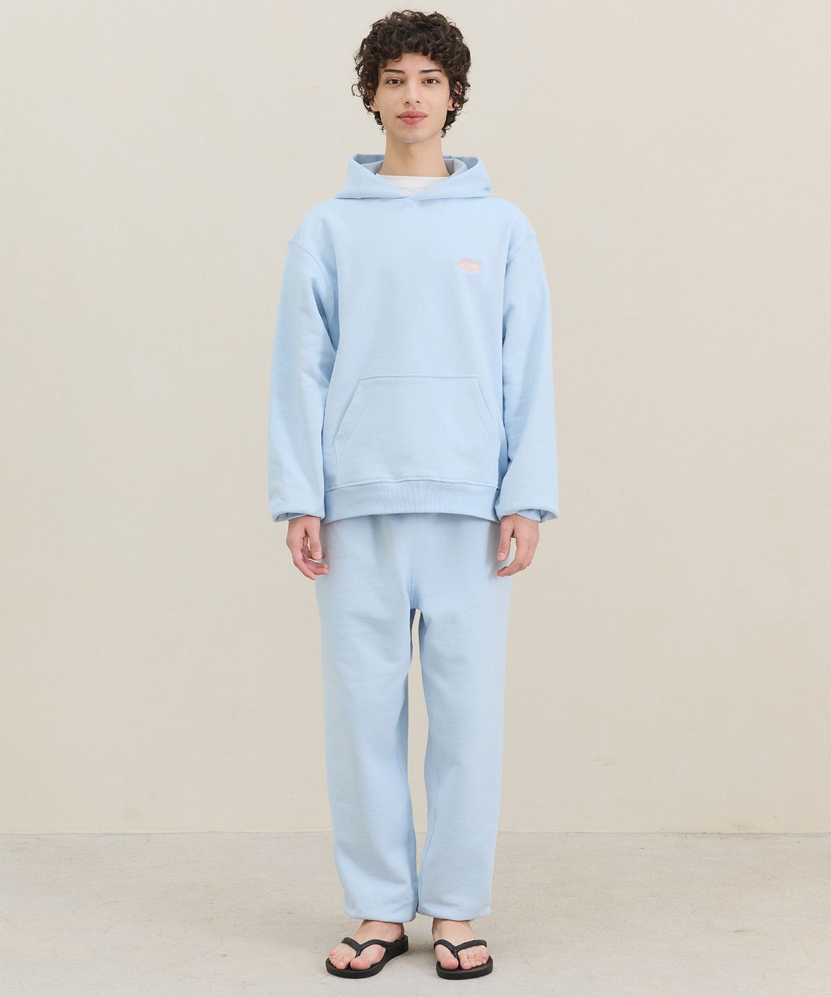마티레(MTTIRÉ) Stichi Logo Hoodie / Sky Blue