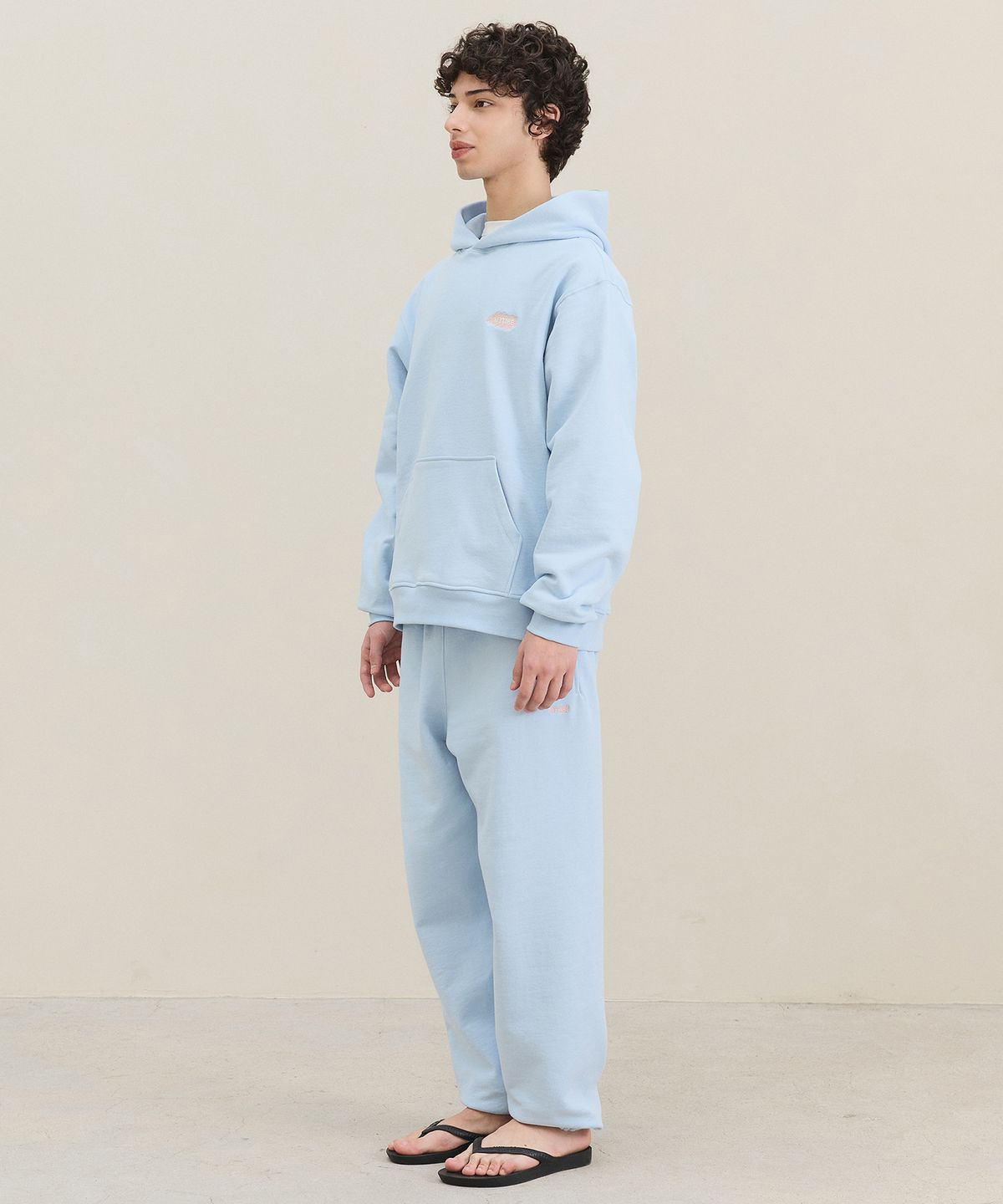 마티레(MTTIRÉ) Stichi Logo Hoodie / Sky Blue