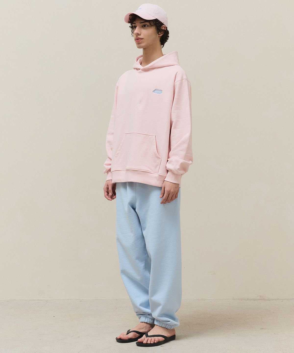 마티레(MTTIRÉ) Stichi Logo Hoodie / Pink