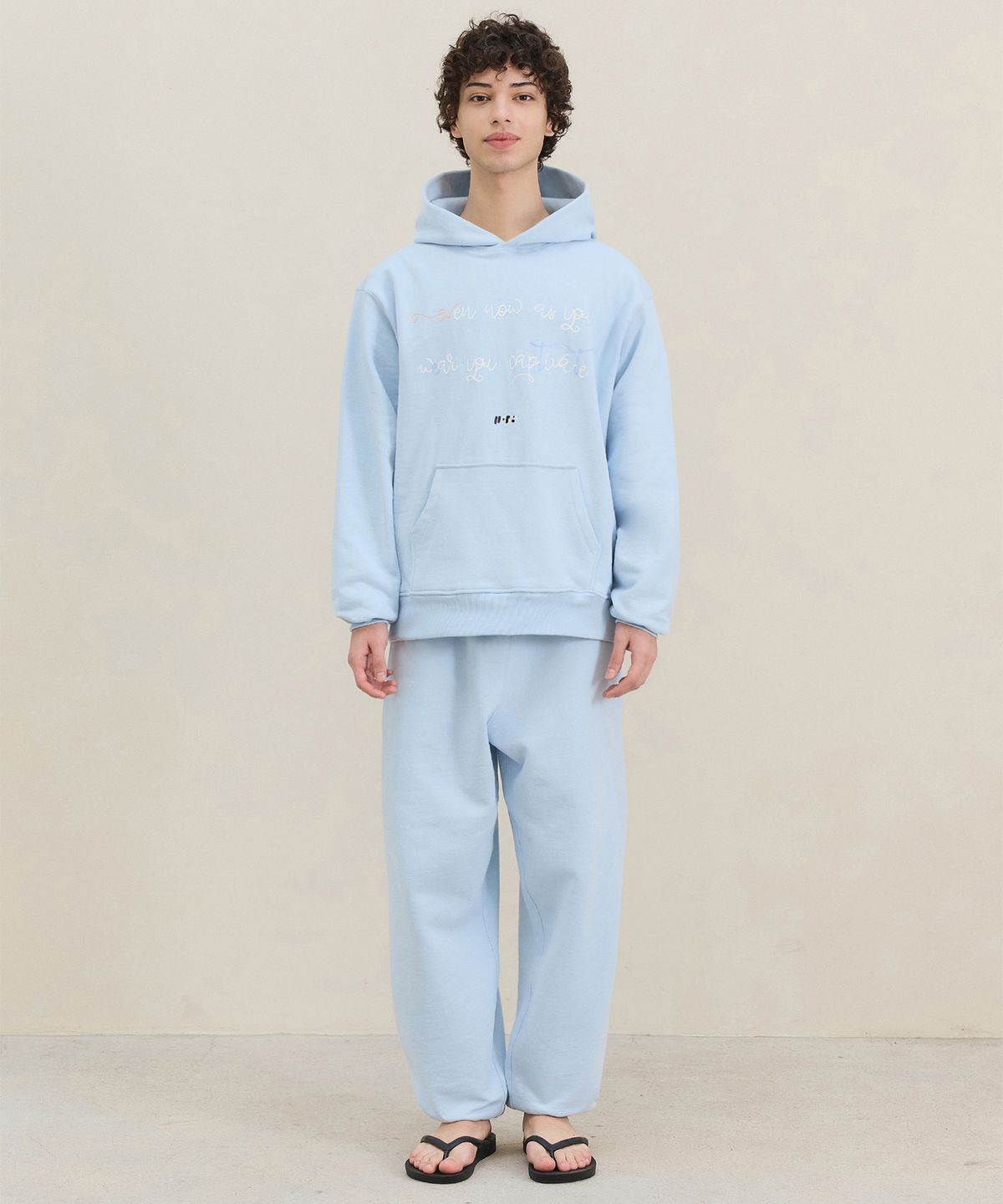 마티레(MTTIRÉ) Captivate Hoodie / Sky Blue