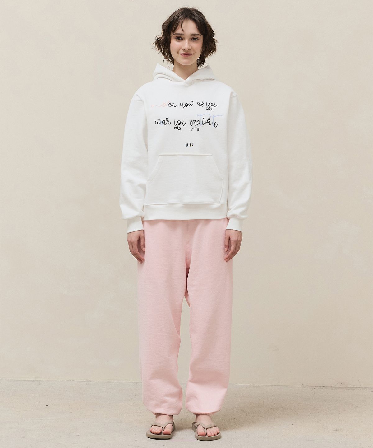 마티레(MTTIRÉ) Captivate Hoodie / White