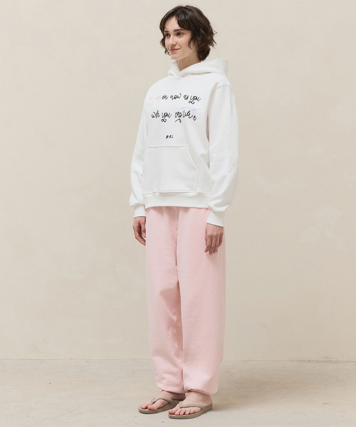 마티레(MTTIRÉ) Captivate Hoodie / White
