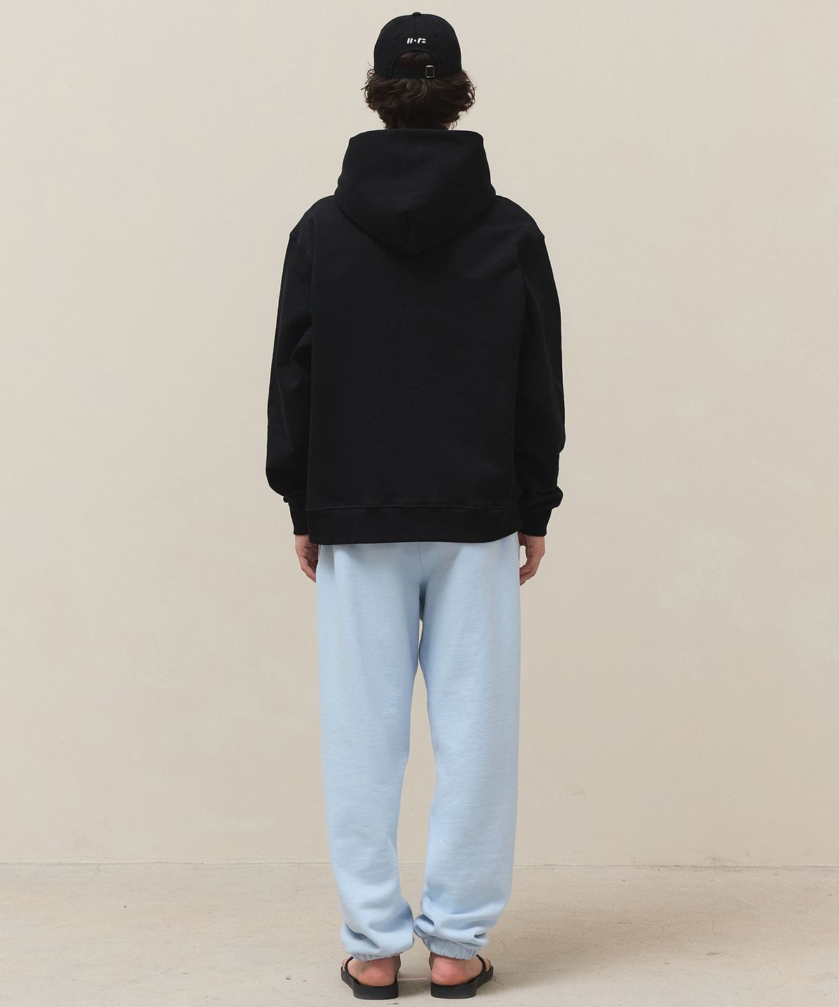 마티레(MTTIRÉ) Not Wifi Message Hoodie / Black