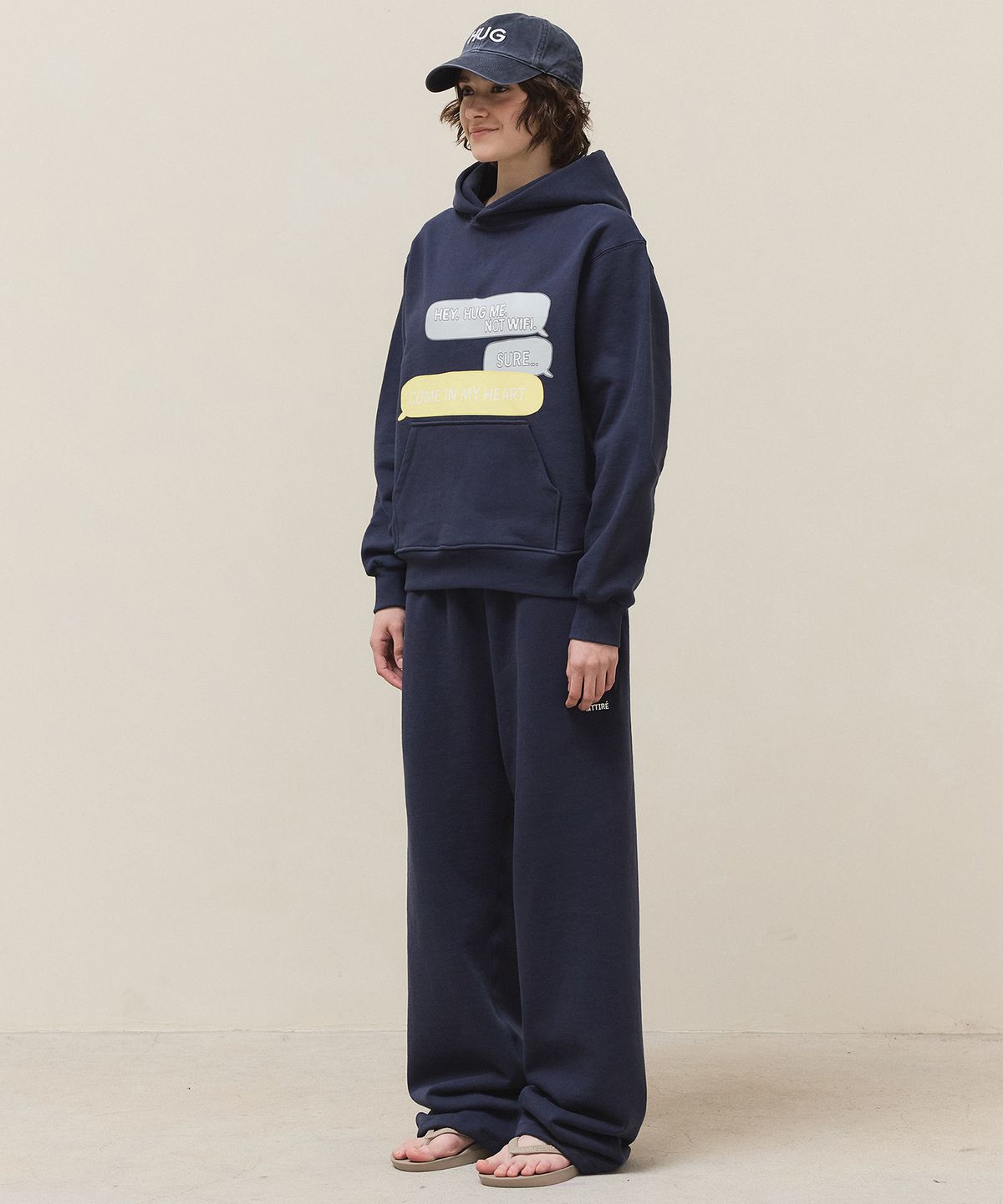 마티레(MTTIRÉ) Not Wifi Message Hoodie / Navy
