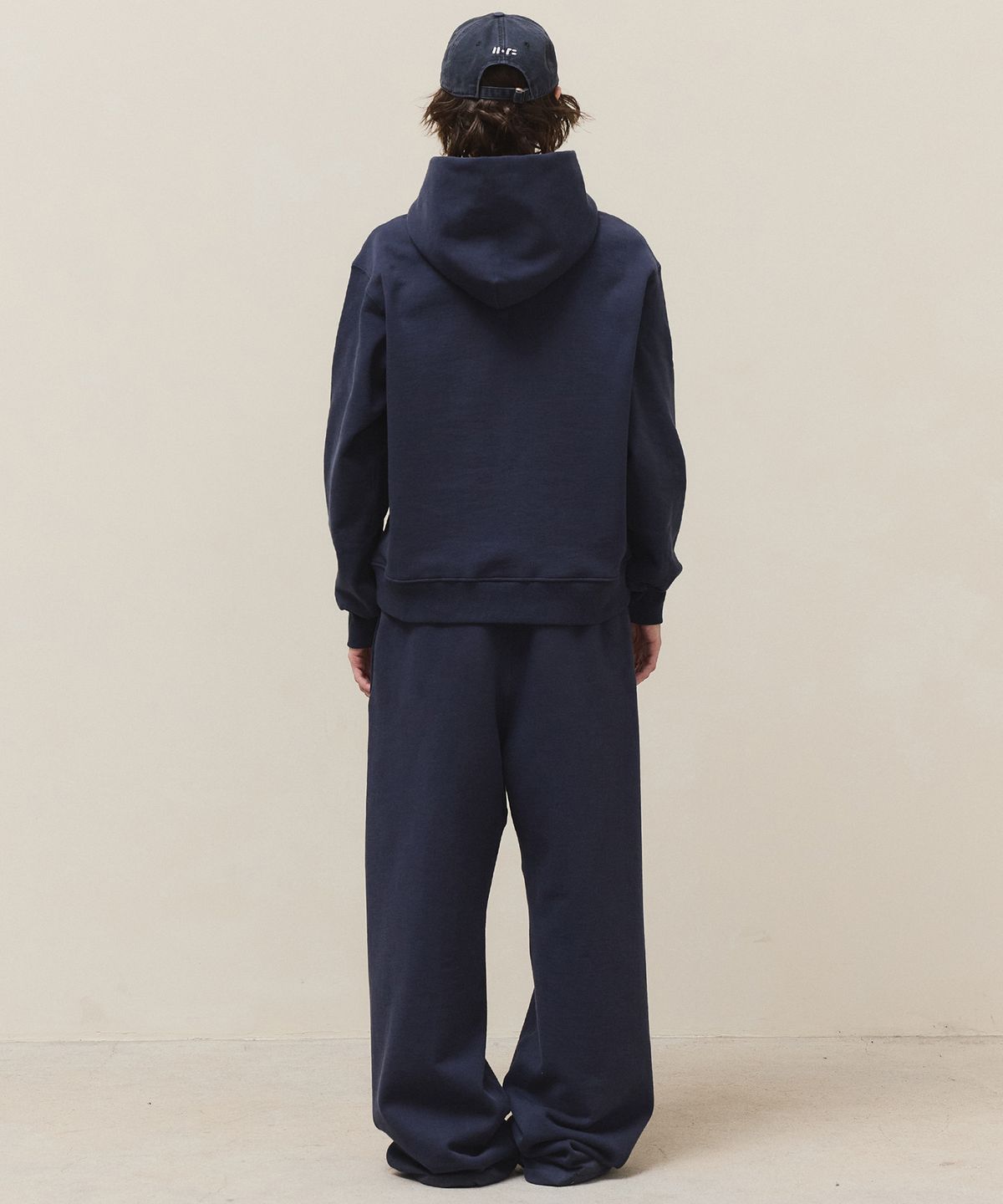 마티레(MTTIRÉ) Not Wifi Message Hoodie / Navy