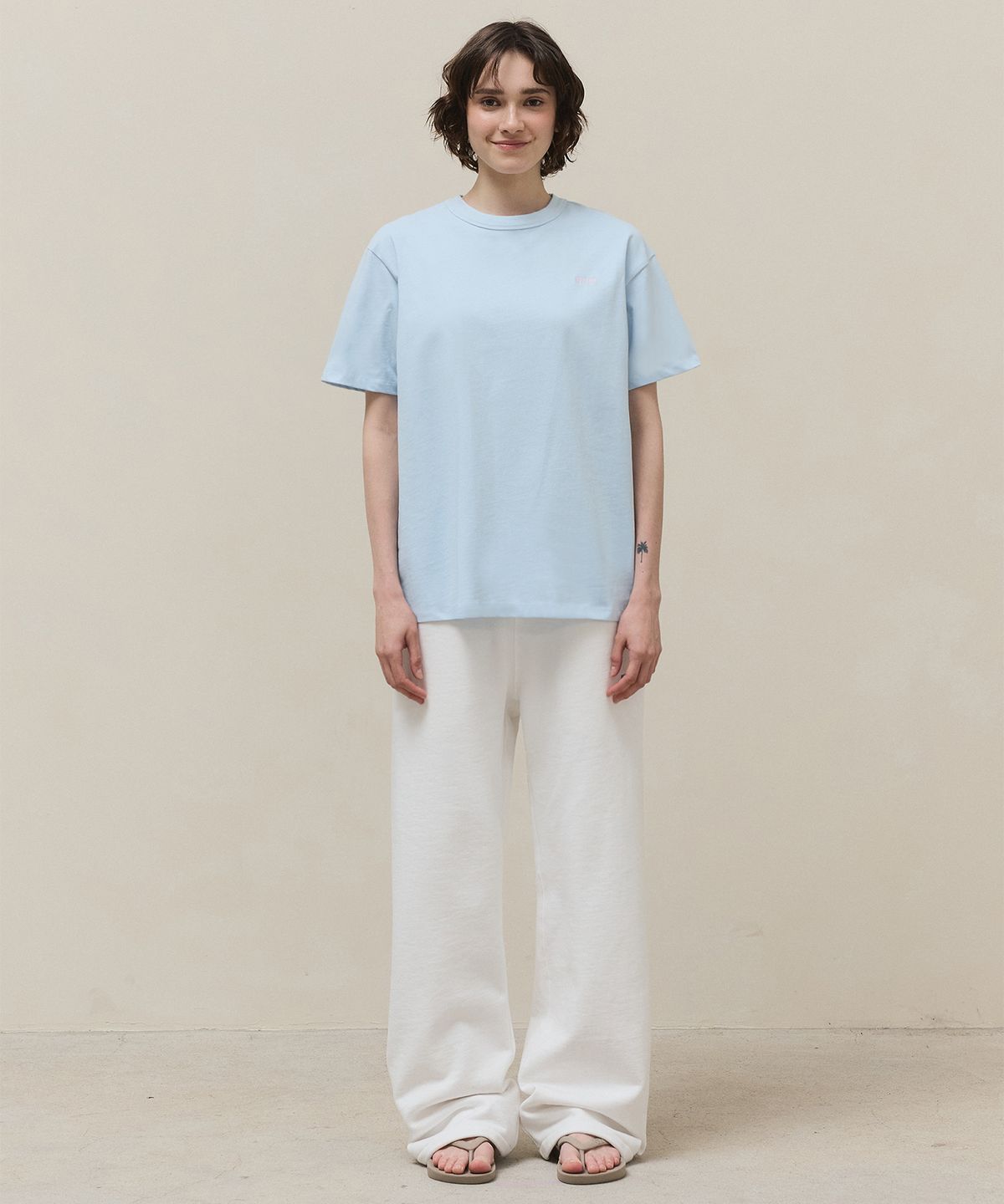 마티레(MTTIRÉ) Basic Logo T-shirt / Sky Blue