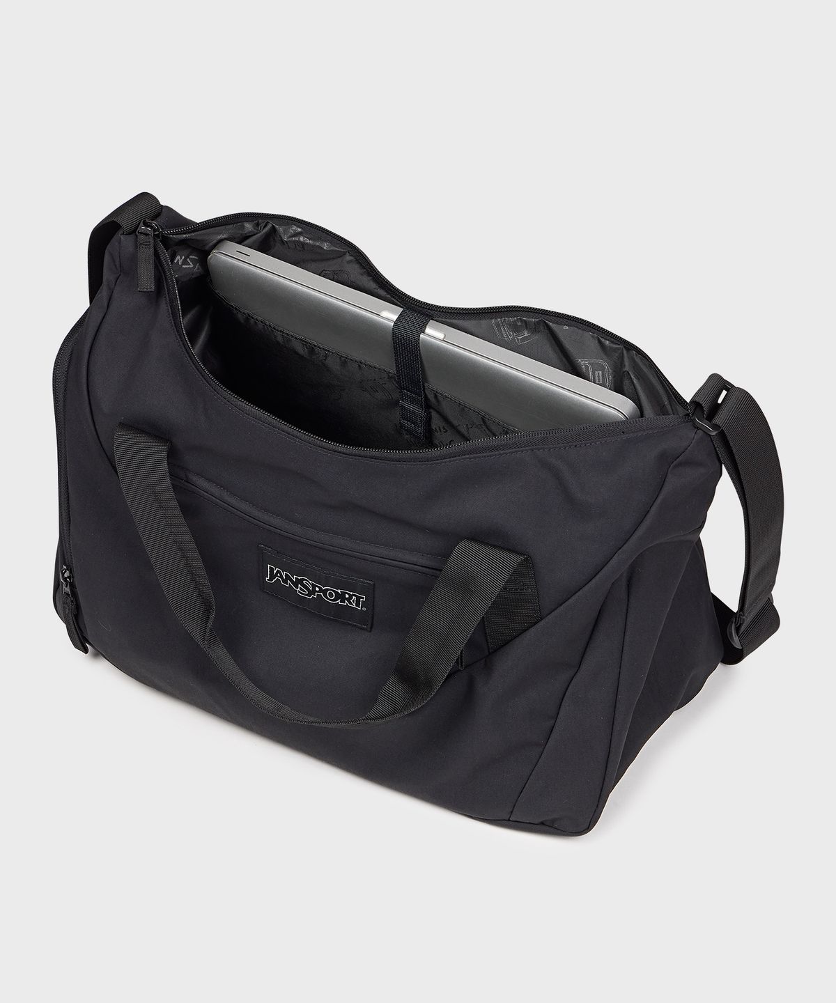 잔스포츠(JANSPORT) 리차지 짐백 미디움 SOFT NYLON BLACK