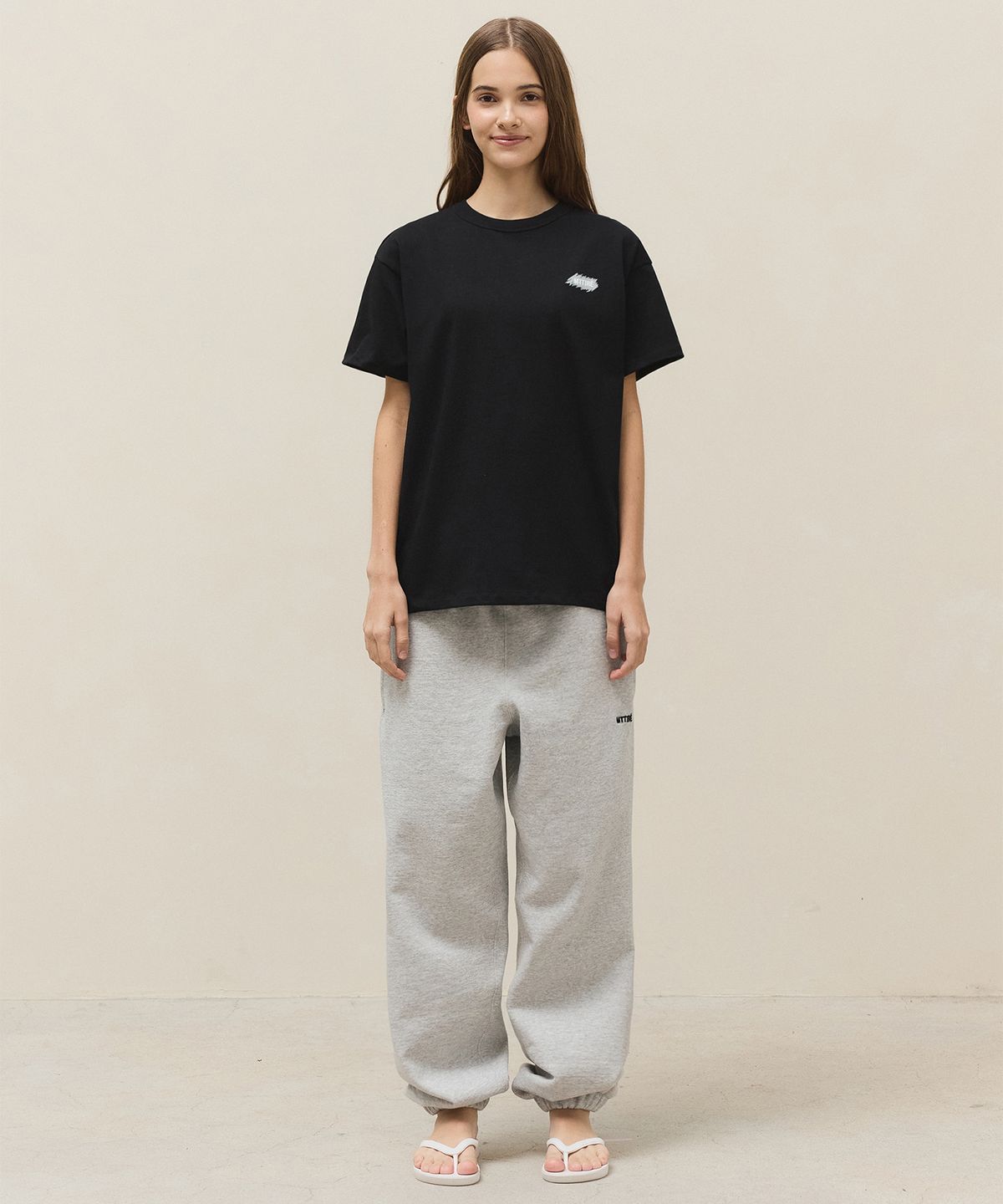 마티레(MTTIRÉ) Stichi Logo T-shirt / Black