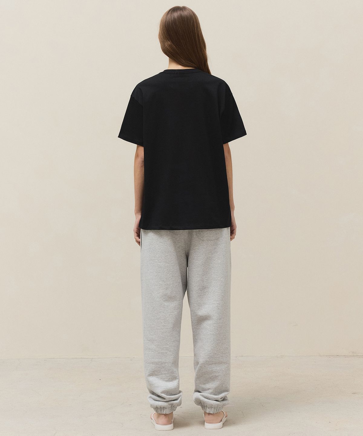 마티레(MTTIRÉ) Stichi Logo T-shirt / Black