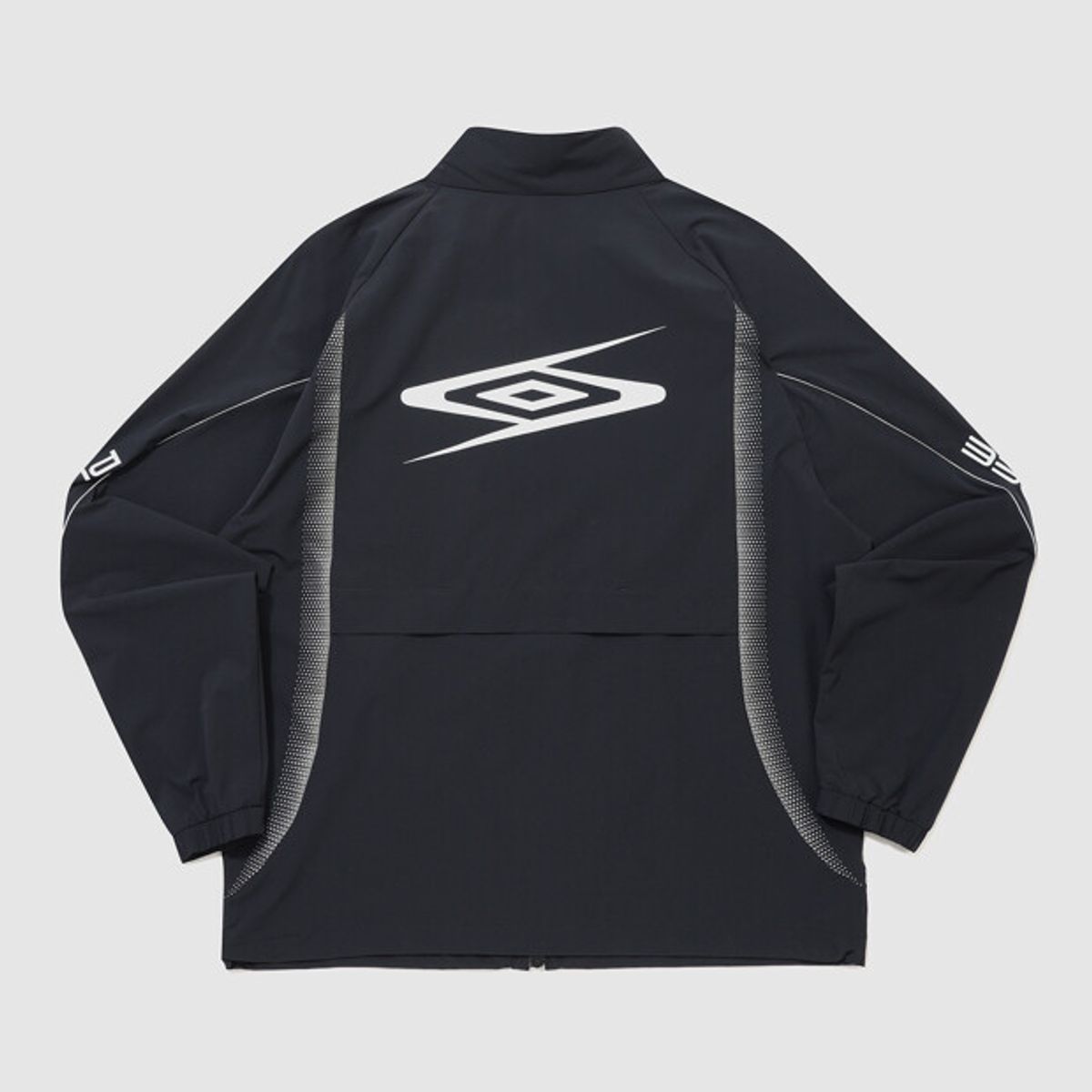 엄브로(UMBRO) [COOLING] 슬로우킥 냉감 스탠넥 바람막이 자켓 블랙 UR221SJK51