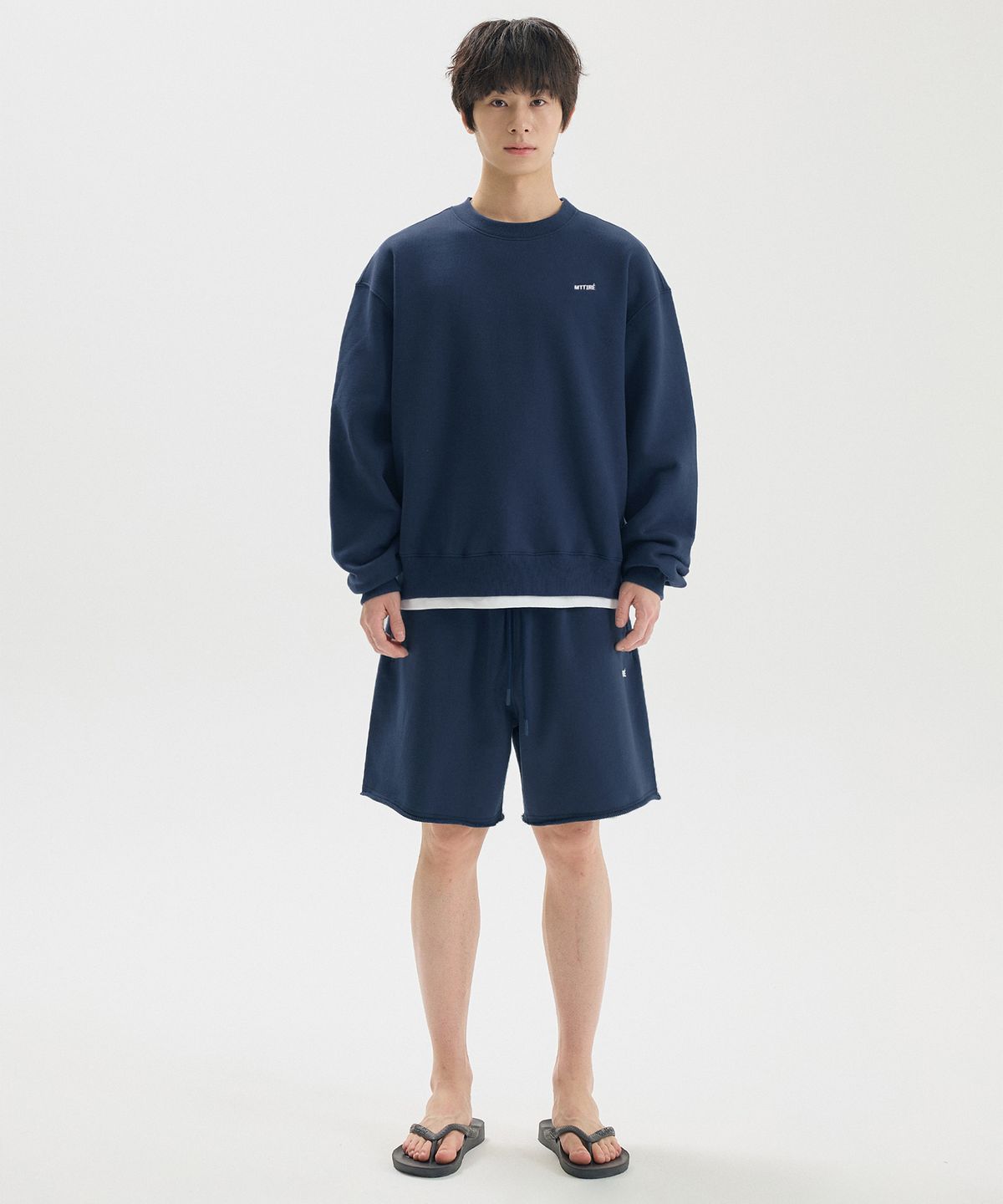 마티레(MTTIRÉ) BASIC LOGO SWEATSHIRT / NAVY